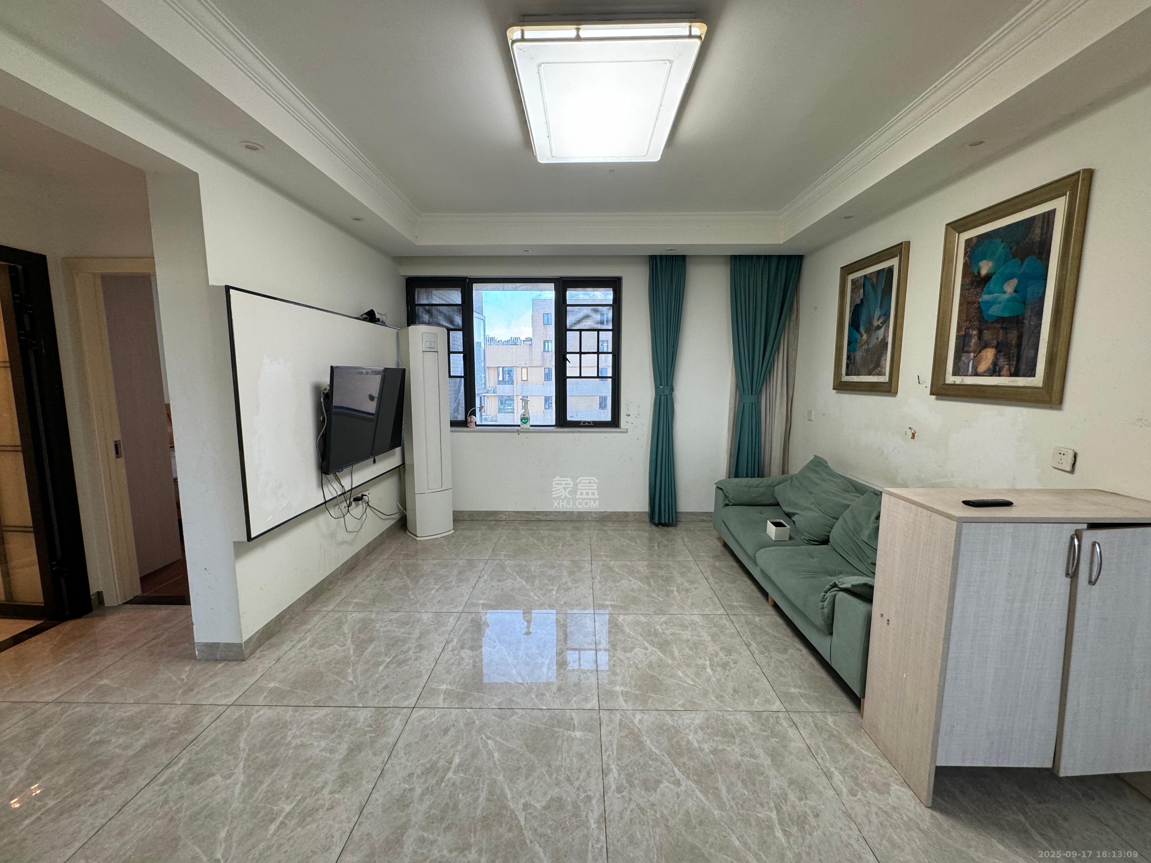 金轮星光名座 3室2厅1卫 2500.0元/月 金轮星光名座 3室2厅1卫 2500.0元/月室内图