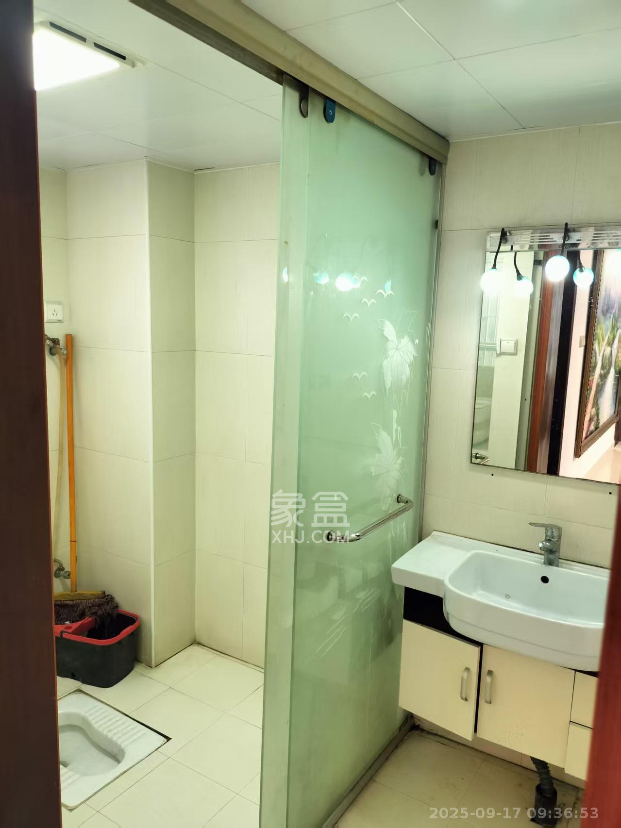 华天LOHO小镇  2室2厅1卫    1400.0元/月室内图