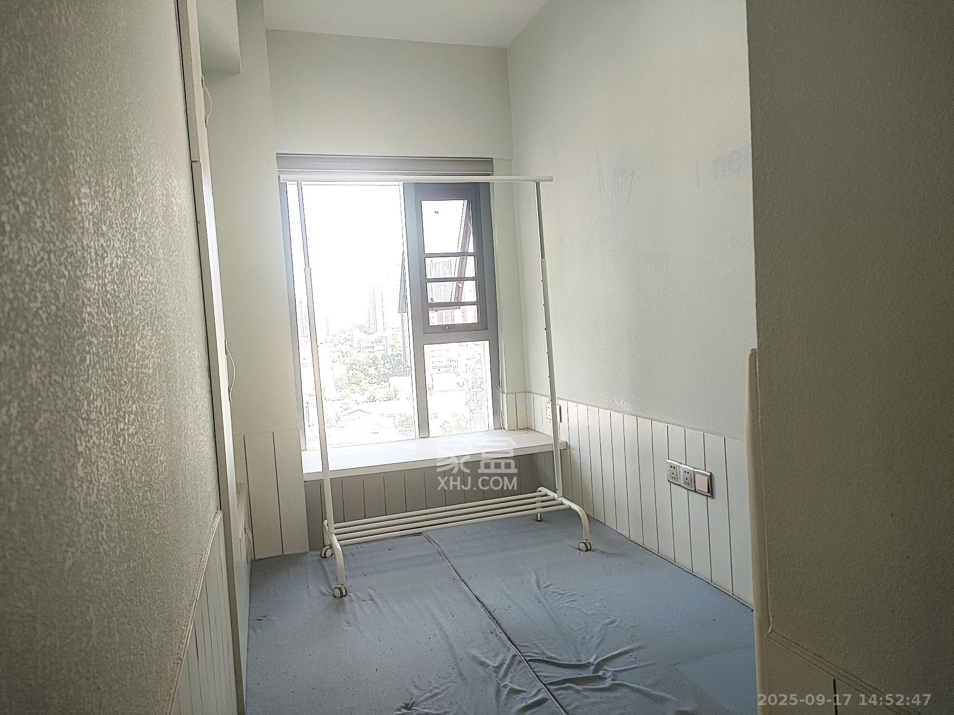 东怡外国（南湖一号)  2室1厅1卫    2800.0元/月室内图