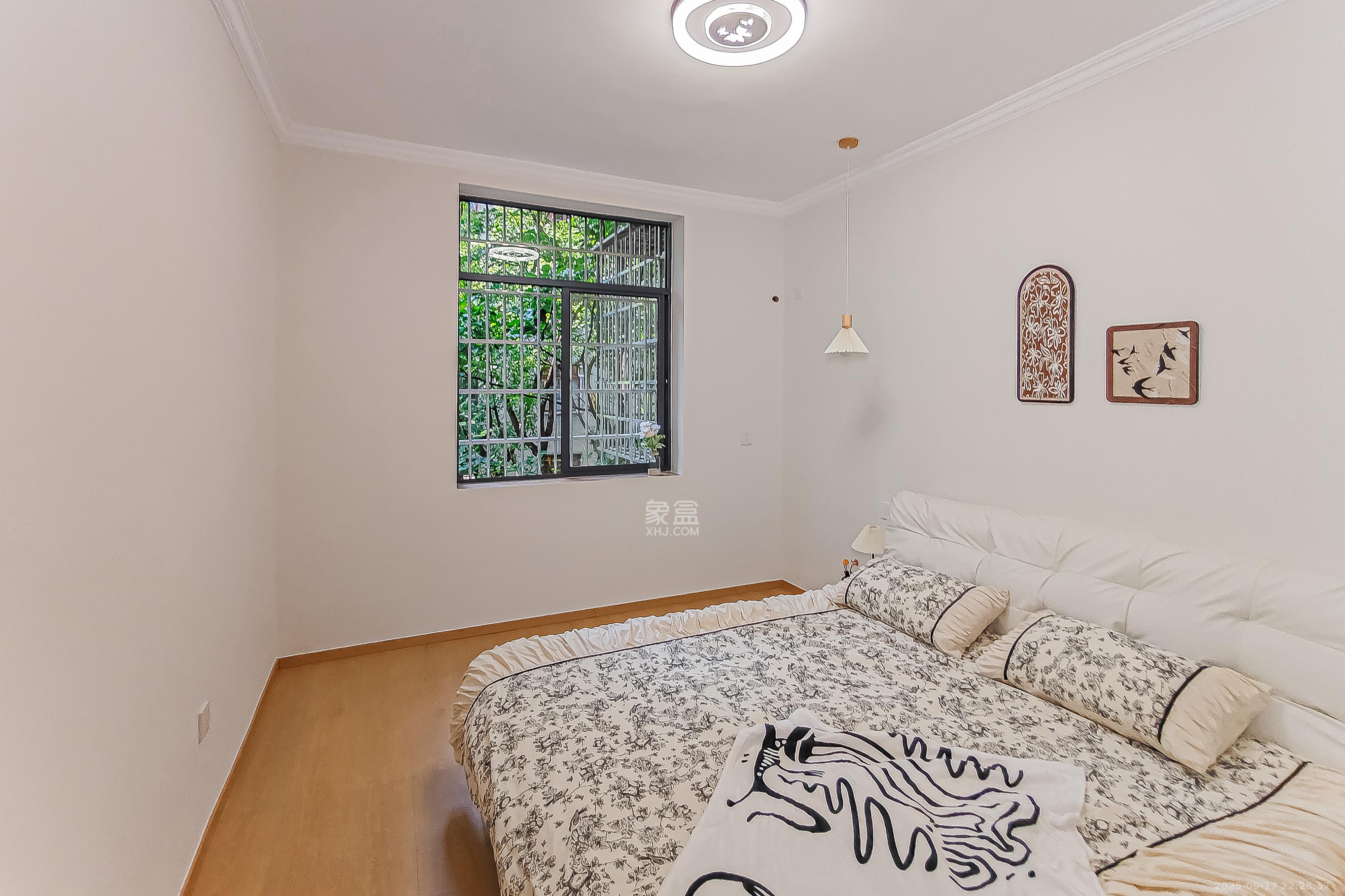 省机械工业学院(湖南工业职业学院雨花校区) 2室2厅1卫 46.8万 省机械工业学院(湖南工业职业学院雨花校区) 2室2厅1卫 46.8万卧室