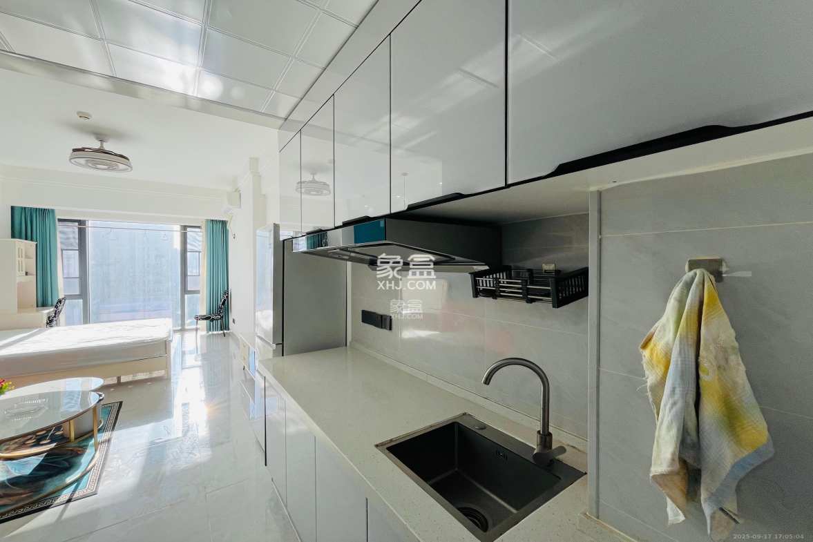 万润时光里 1室1厅1卫 1700.00元/月 万润时光里 1室1厅1卫 1700.00元/月室内图