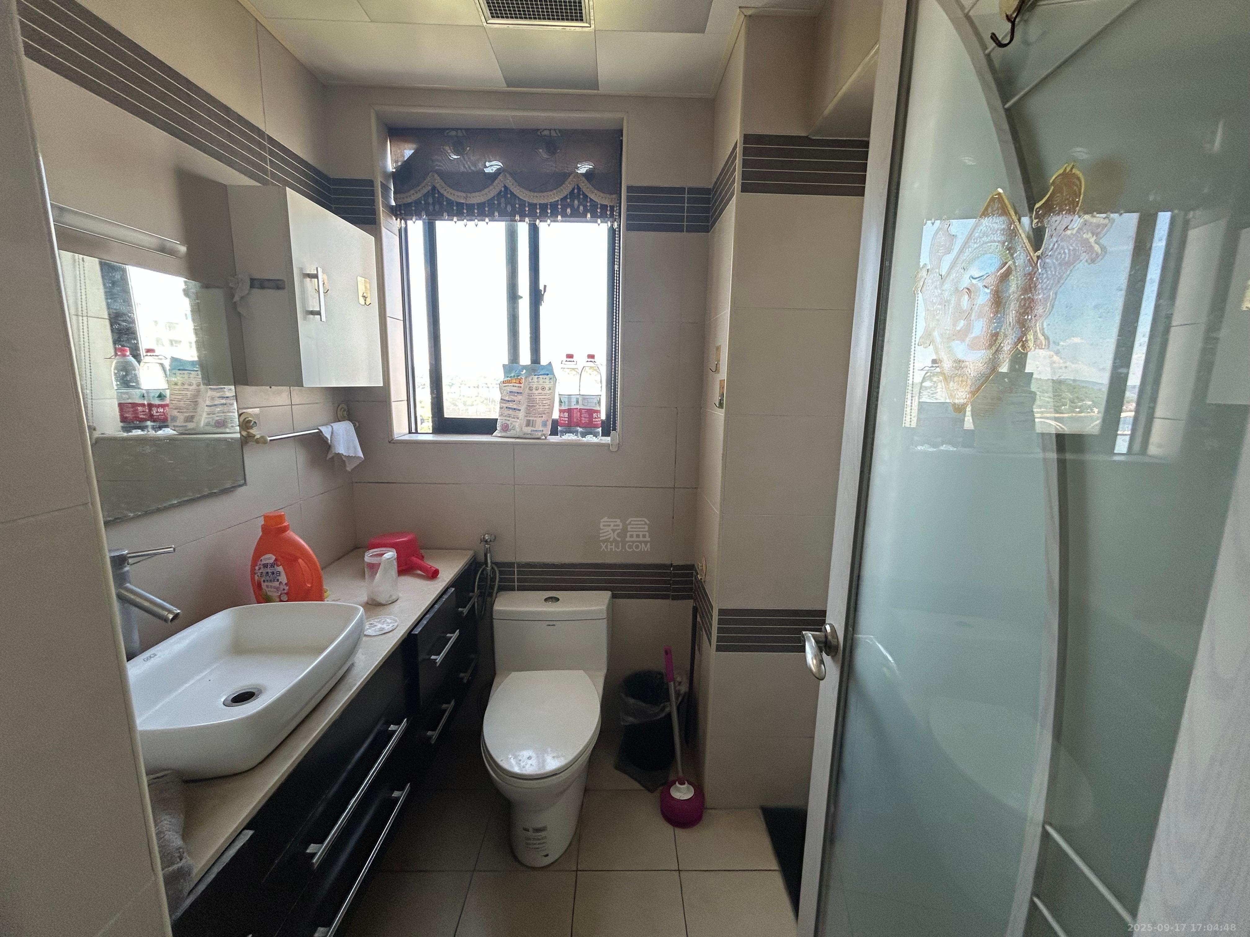 东景紫映  2室1厅1卫   2200.00元/月室内图