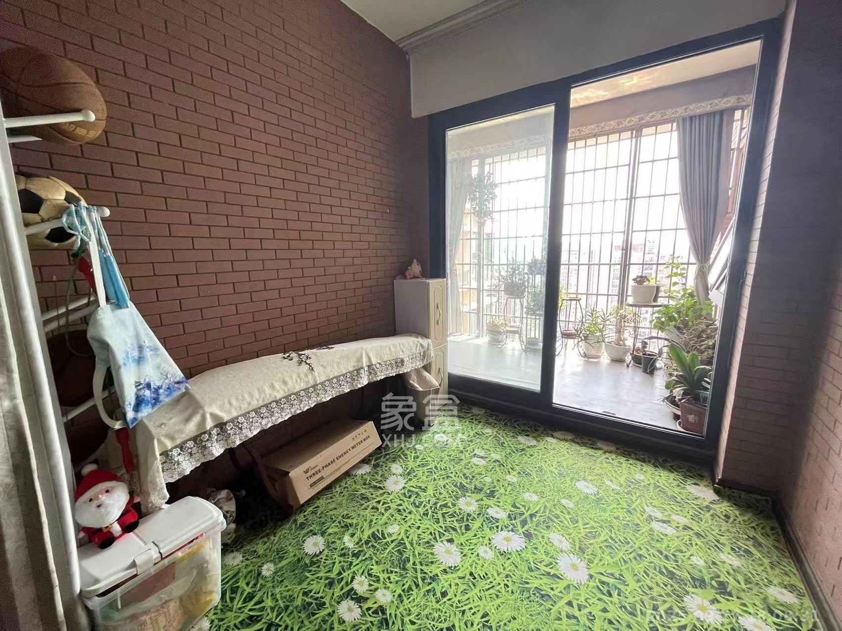 西点公园里  3室2厅2卫   3500.00元/月室内图