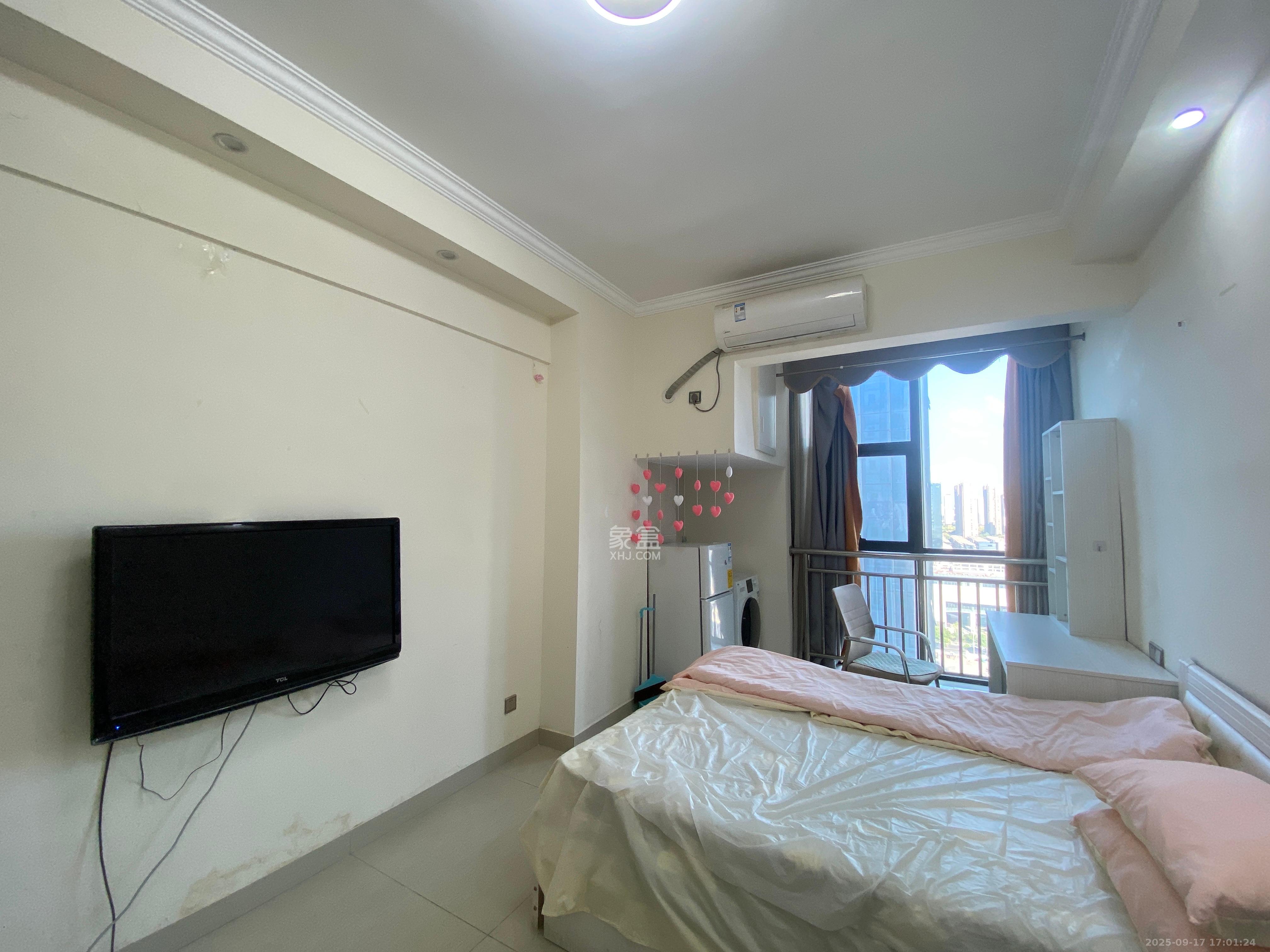 东盈商业广场(华泉城市广场) 1室1厅1卫 1600.0元/月 东盈商业广场(华泉城市广场) 1室1厅1卫 1600.0元/月室内图