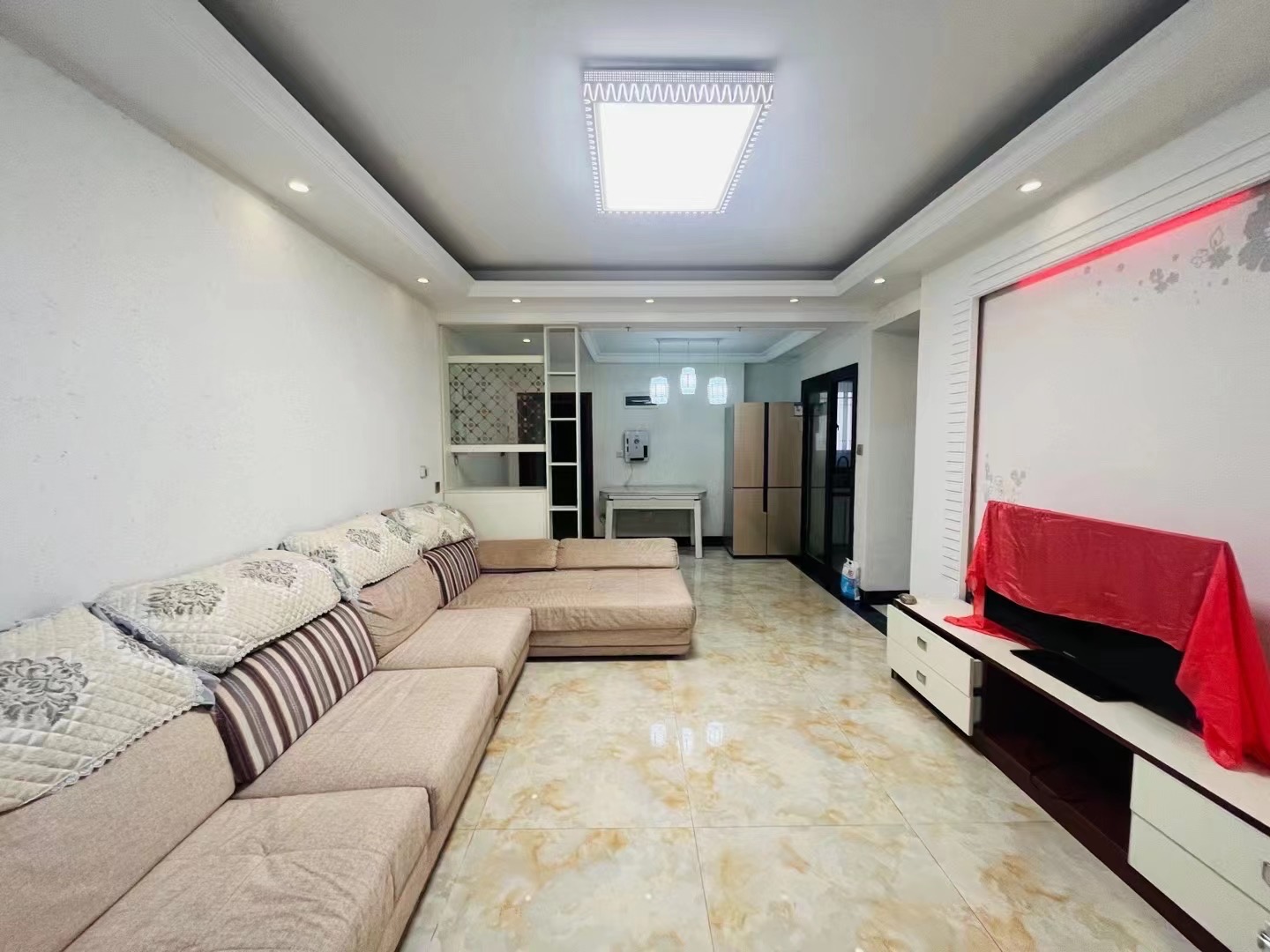 山水印象 2室2厅1卫 1500.0元/月 山水印象 2室2厅1卫 1500.0元/月室内图