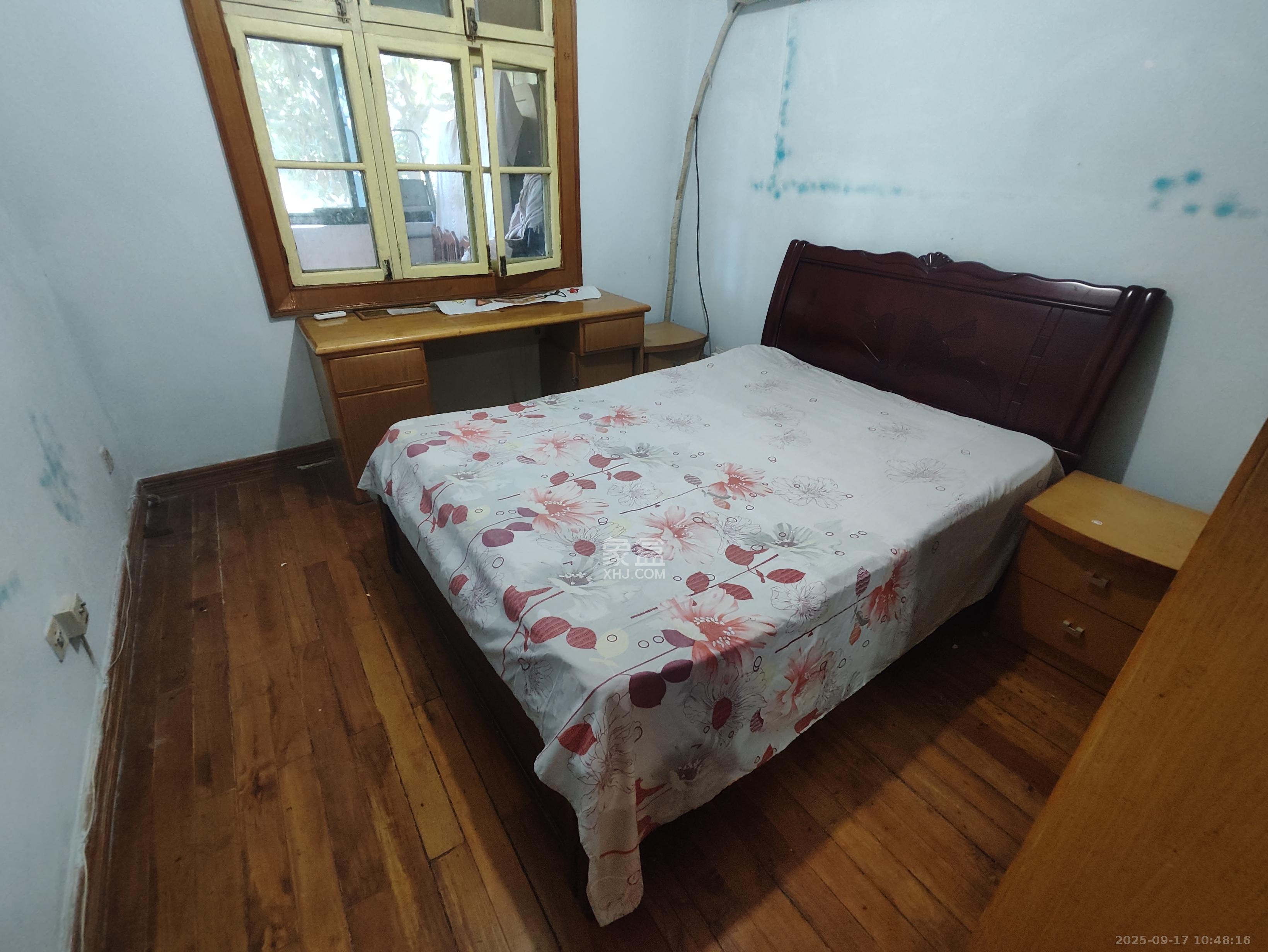 金叶公寓（原省烟草公司宿舍）  3室2厅1卫    1800.0元/月室内图