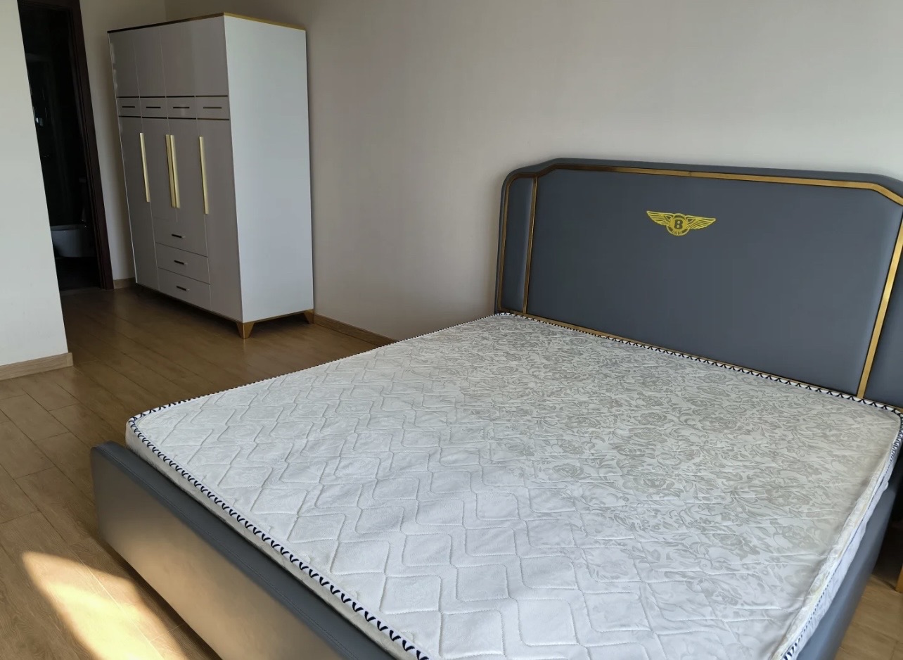 碧桂园剑桥郡  3室2厅1卫    3200.0元/月 碧桂园剑桥郡  3室2厅1卫    3200.0元/月室内图