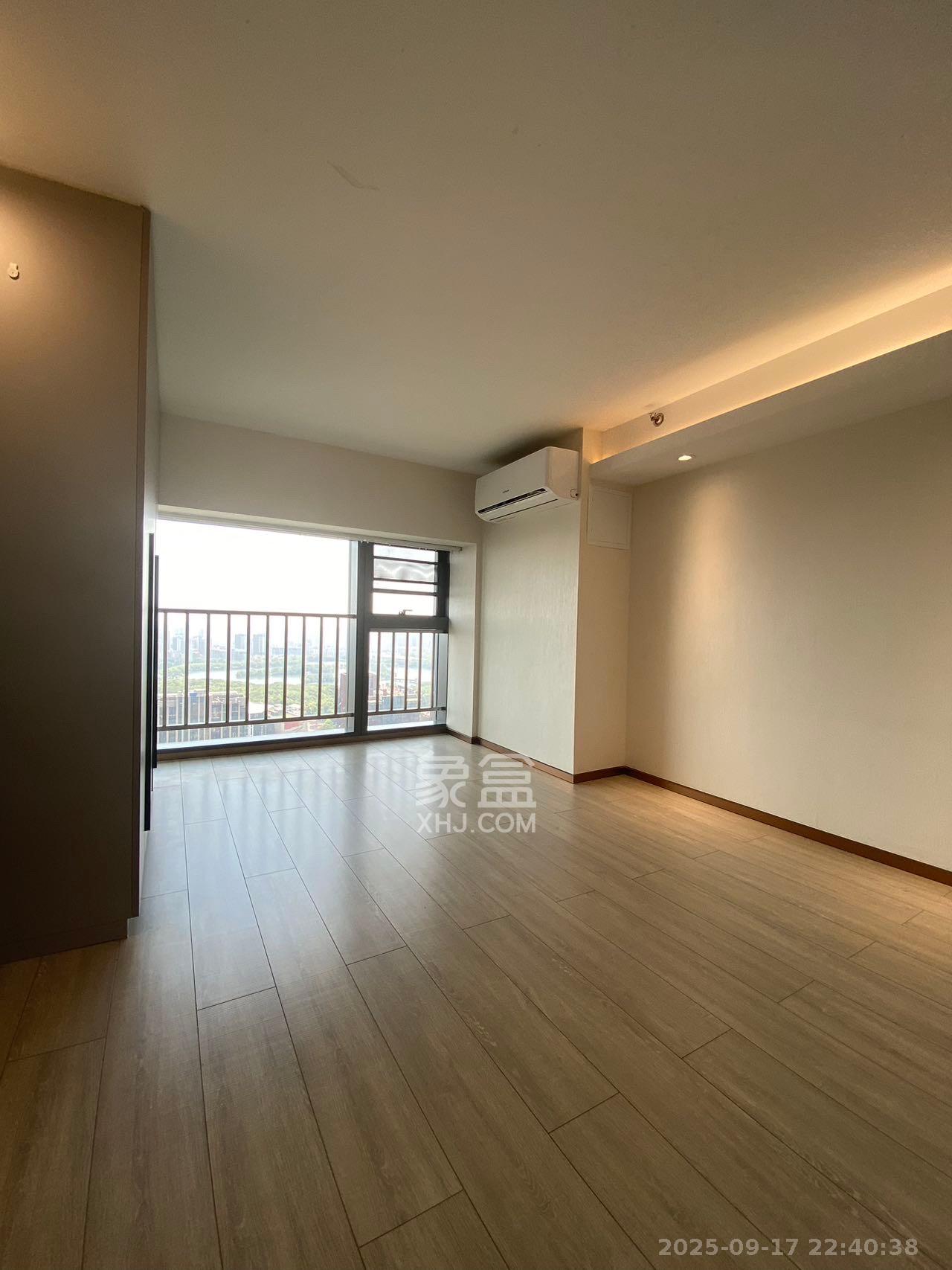 华远华时代 4室2厅2卫 4500.0元/月 华远华时代 4室2厅2卫 4500.0元/月室内图