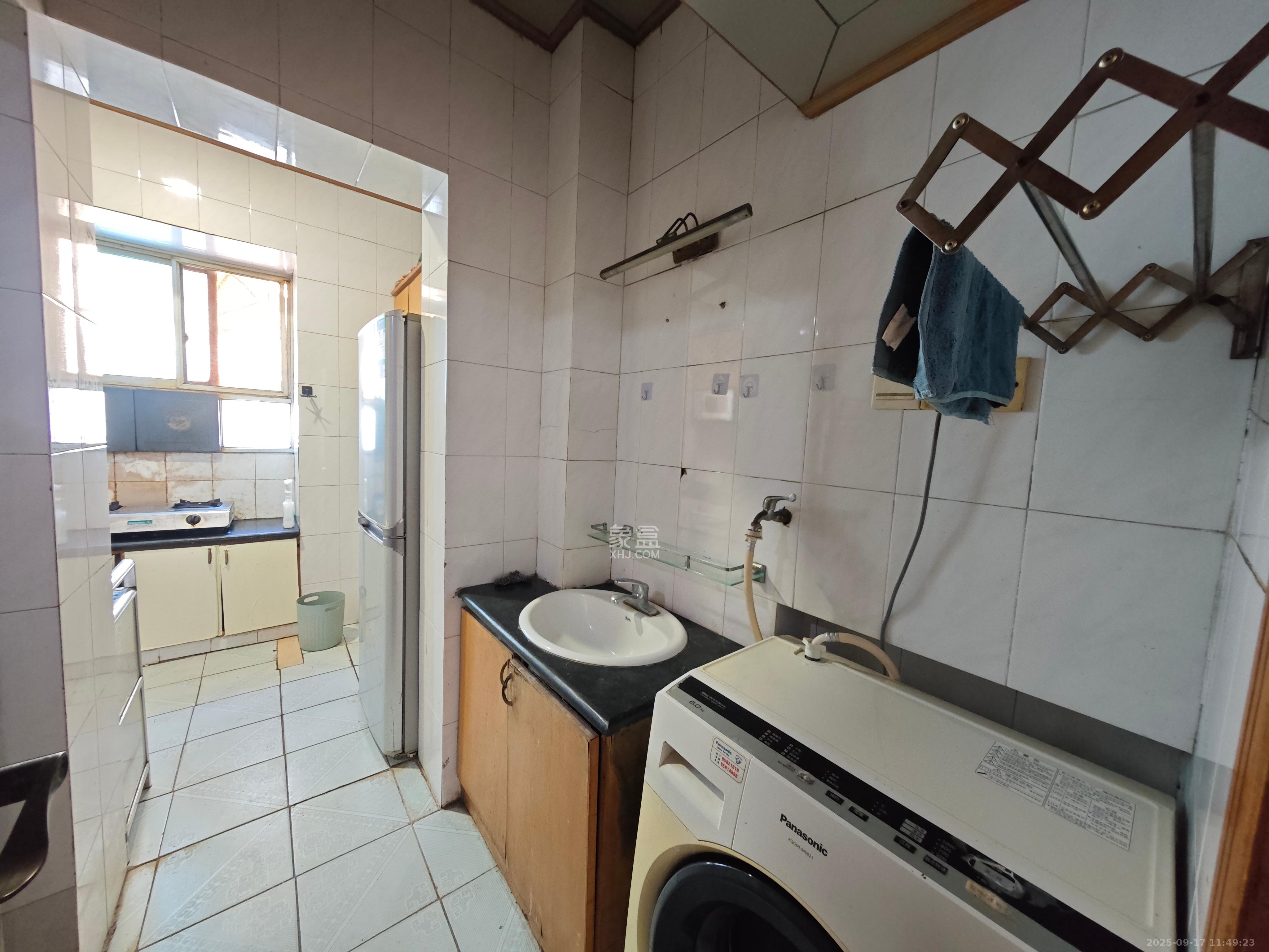 左家塘中级人民法院宿舍  3室1厅1卫    1780.0元/月室内图