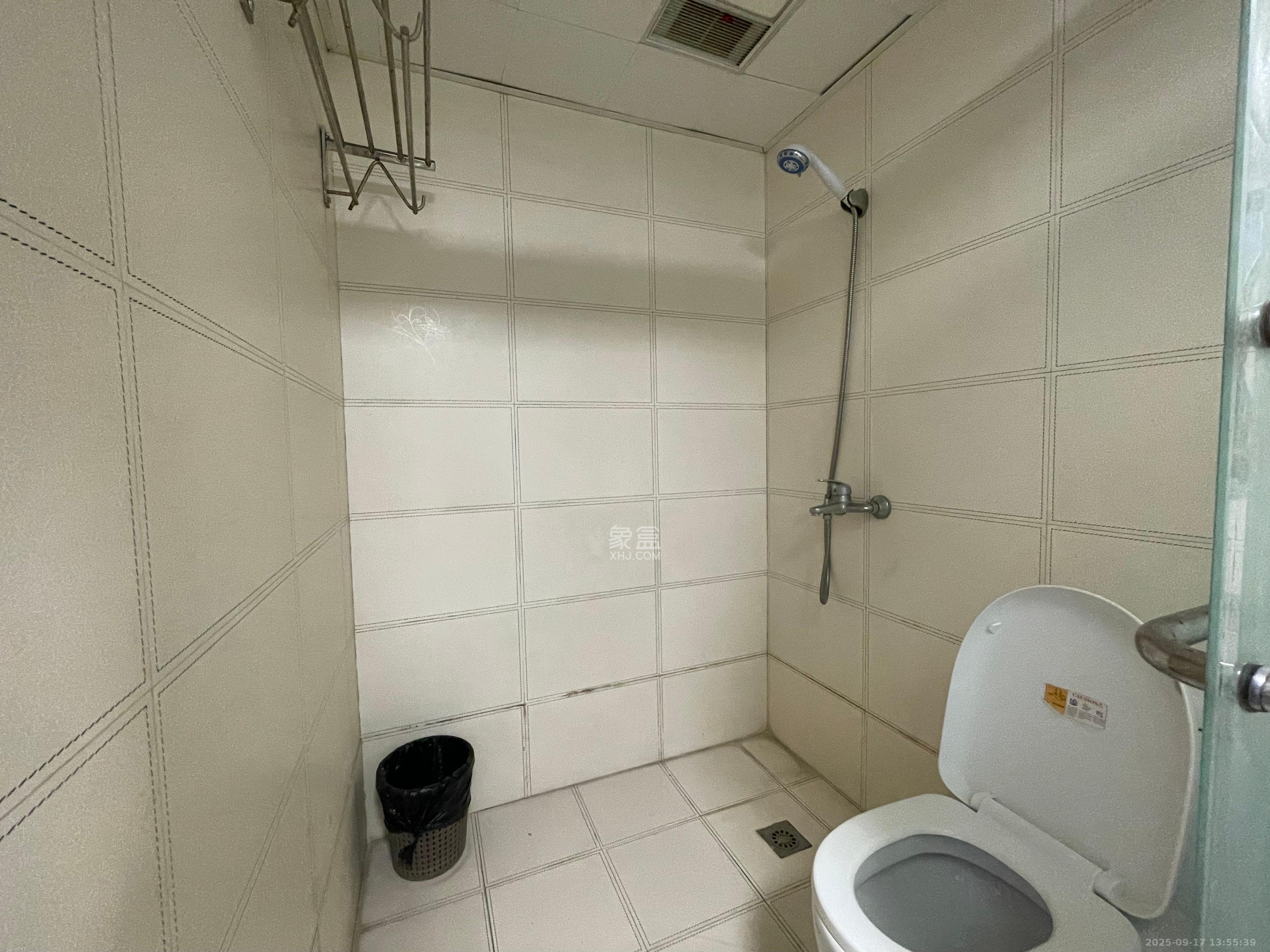 东上一品  1室0厅0卫    1500.0元/月室内图