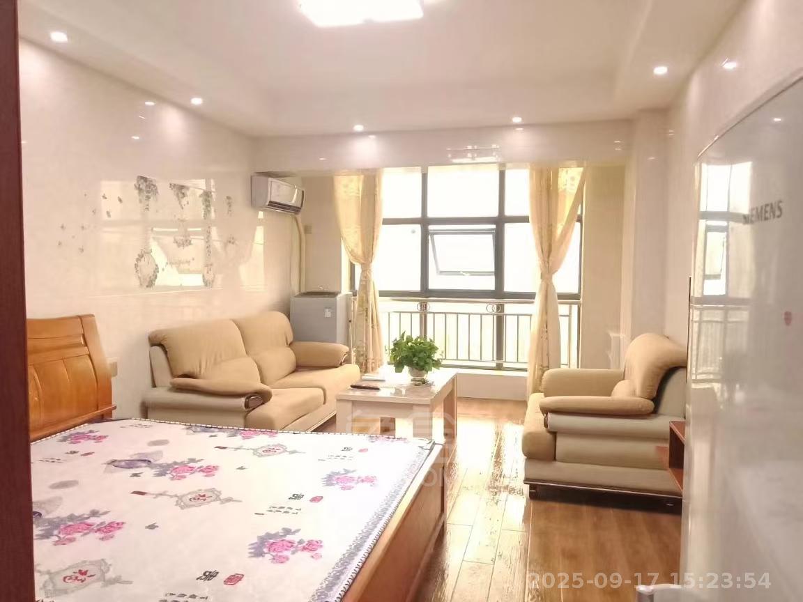 逸景华天 1室1厅1卫 1100.0元/月 逸景华天 1室1厅1卫 1100.0元/月室内图