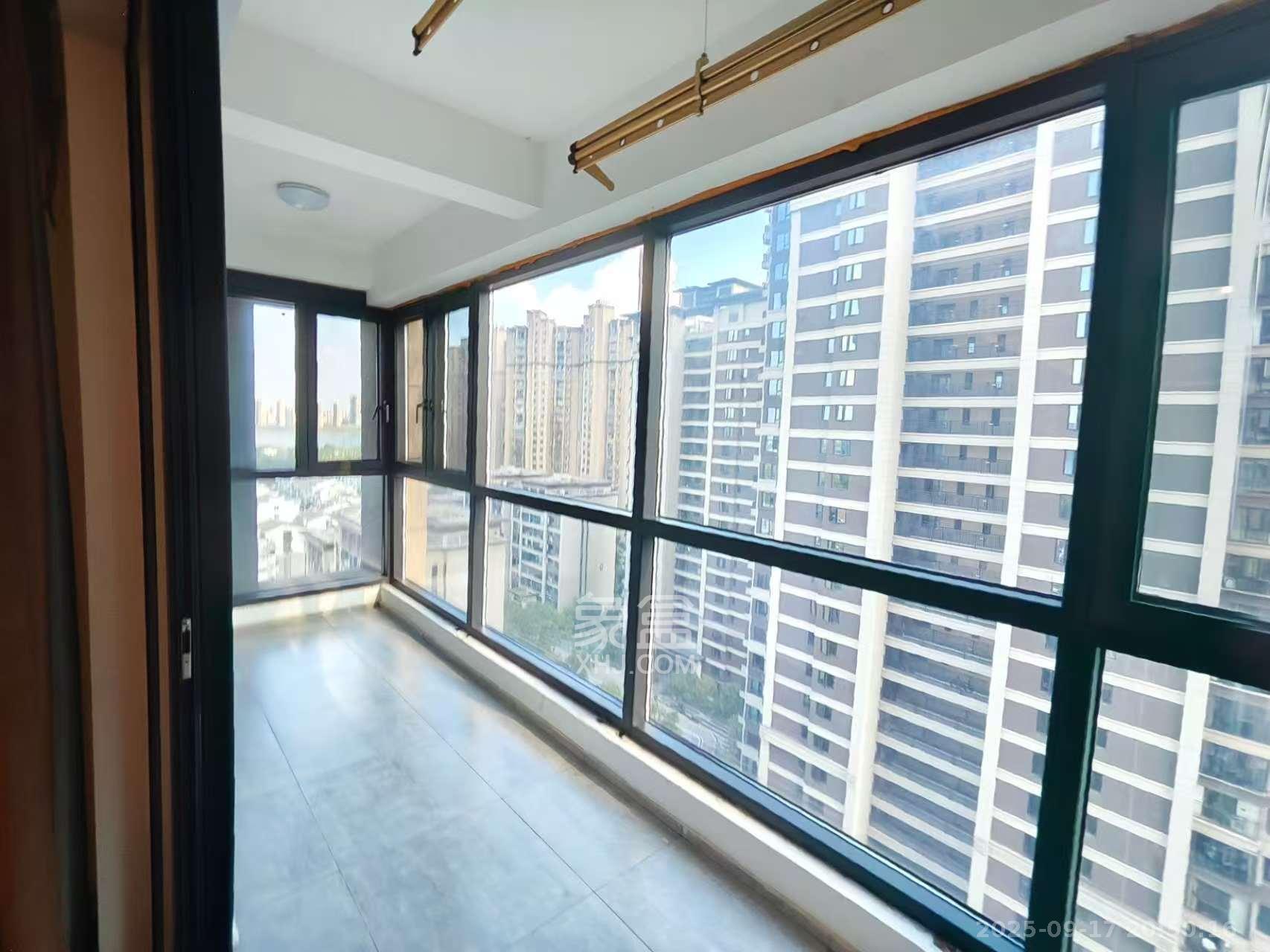 金茂建发泊悦  4室2厅2卫    4000.0元/月 金茂建发泊悦  4室2厅2卫    4000.0元/月室内图