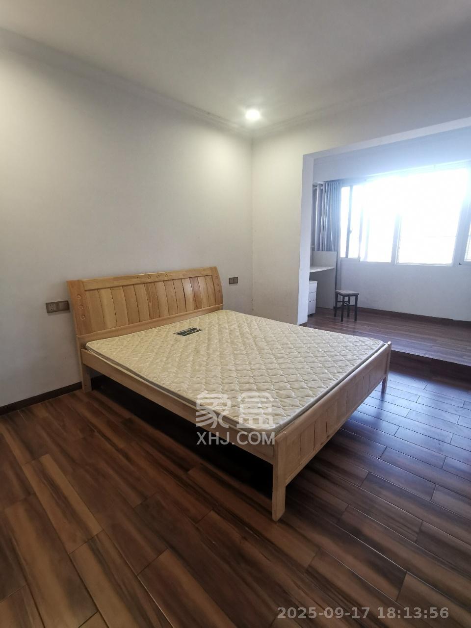 星城新宇黎锦苑 3室2厅1卫 2400.0元/月 星城新宇黎锦苑 3室2厅1卫 2400.0元/月室内图