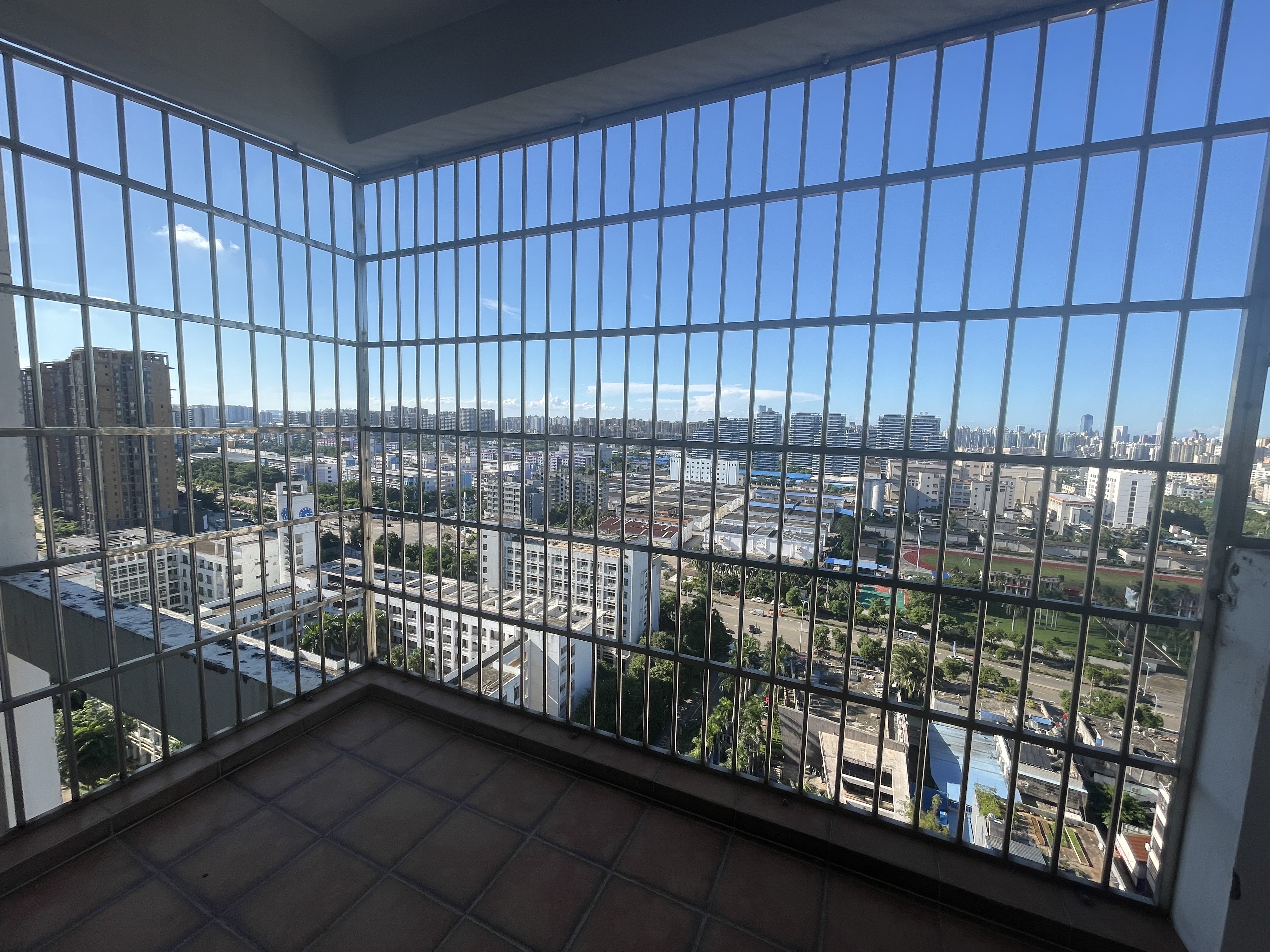 锦地翰城一期 4室2厅2卫 3500.0元/月 锦地翰城一期 4室2厅2卫 3500.0元/月室内图