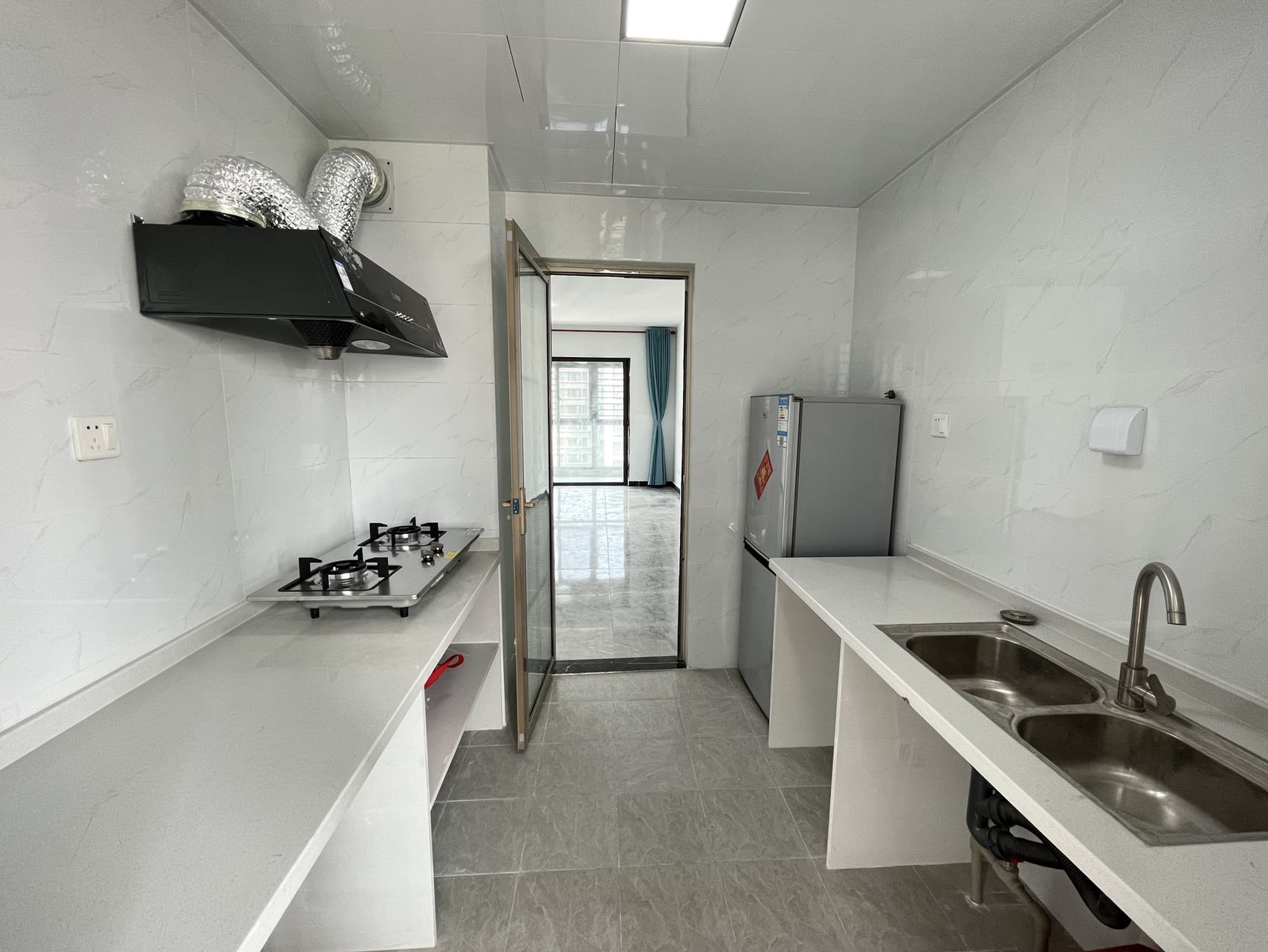 坡博家园五区  5室2厅2卫    3800.0元/月室内图