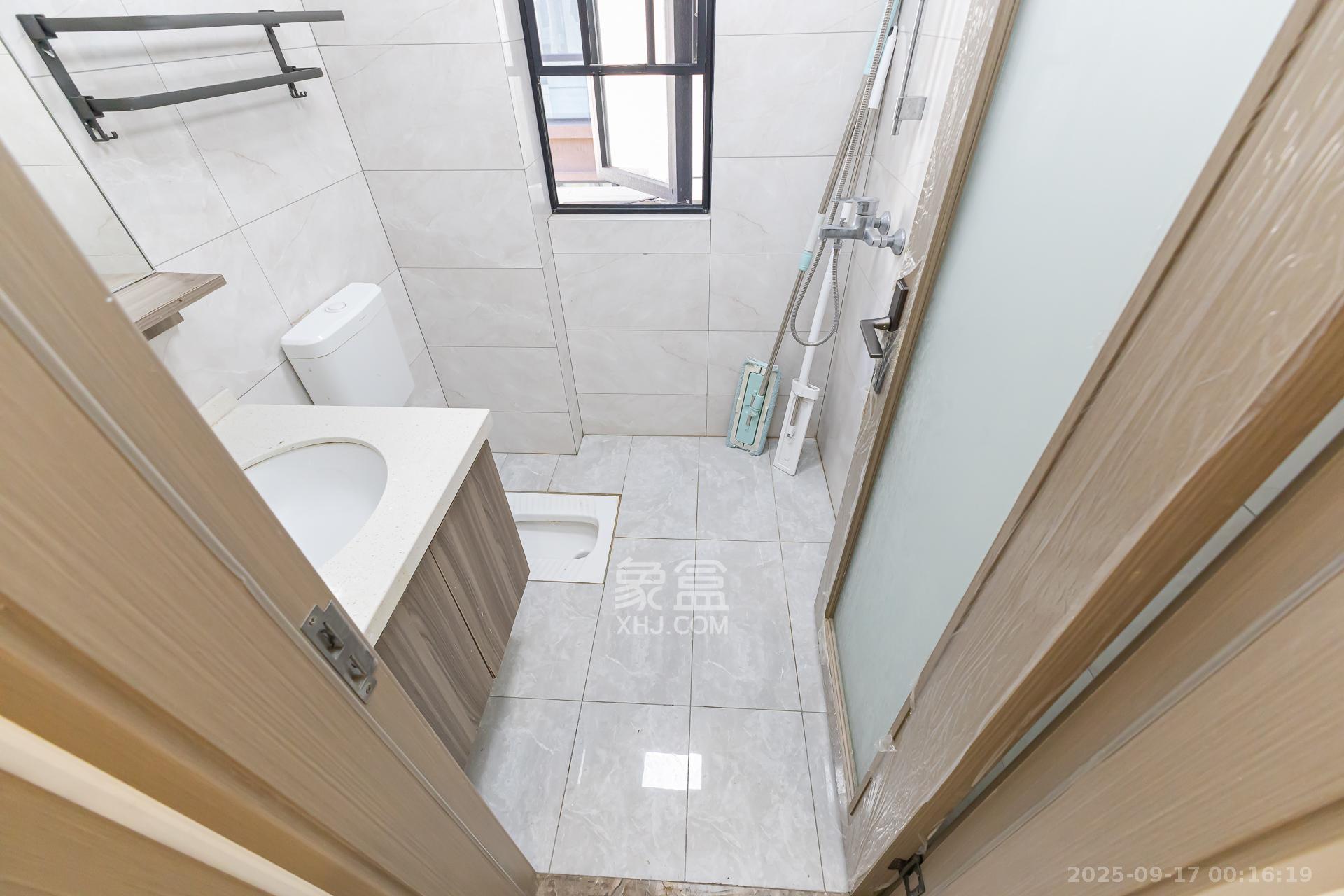 金富湘江悦城  1室0厅0卫    132.0万 金富湘江悦城  1室0厅0卫    132.0万卫生间