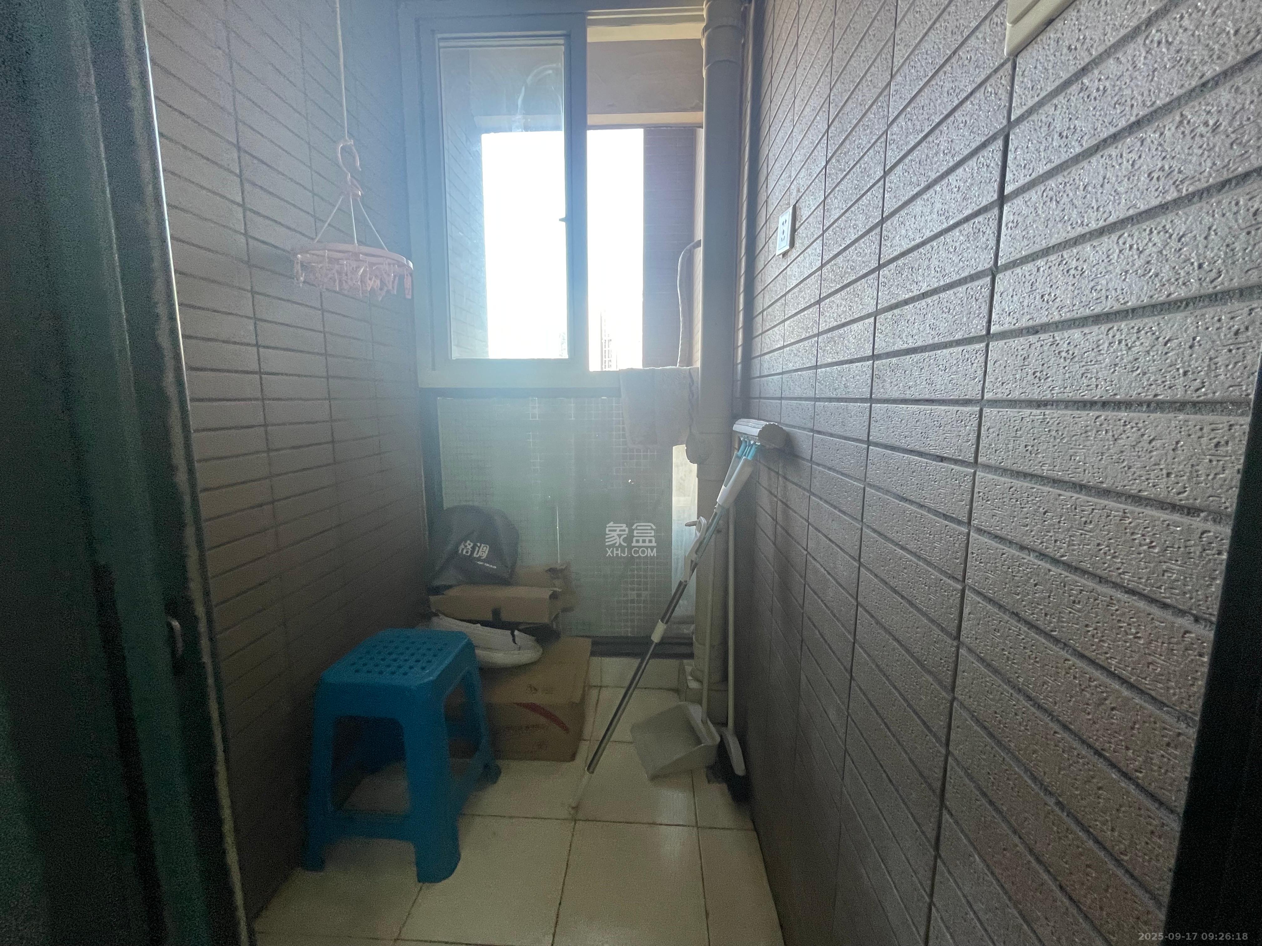 中江国际花城 1室1厅1卫 1500.0元/月 中江国际花城 1室1厅1卫 1500.0元/月室内图