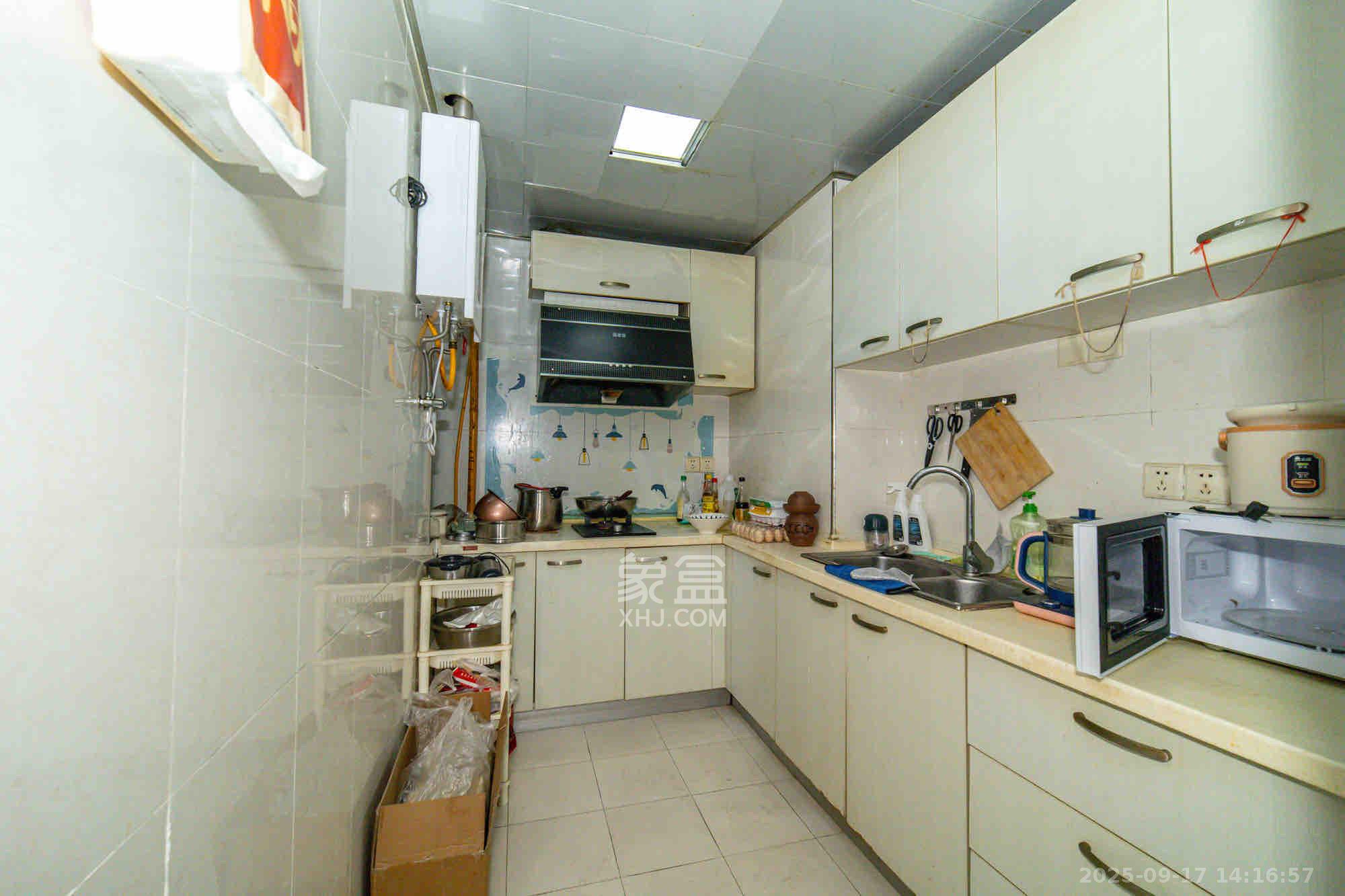 尚城  2室1厅1卫    1800.0元/月室内图