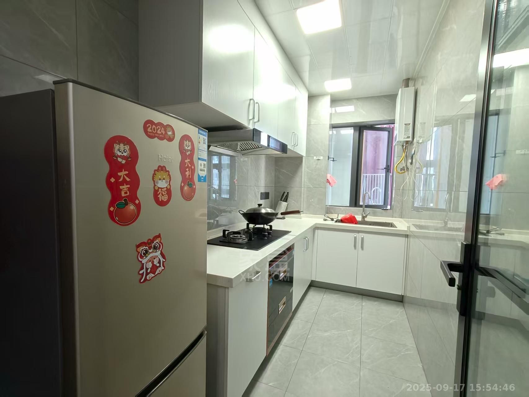 中泰财富湘江 1室1厅1卫 1600.0元/月 中泰财富湘江 1室1厅1卫 1600.0元/月室内图