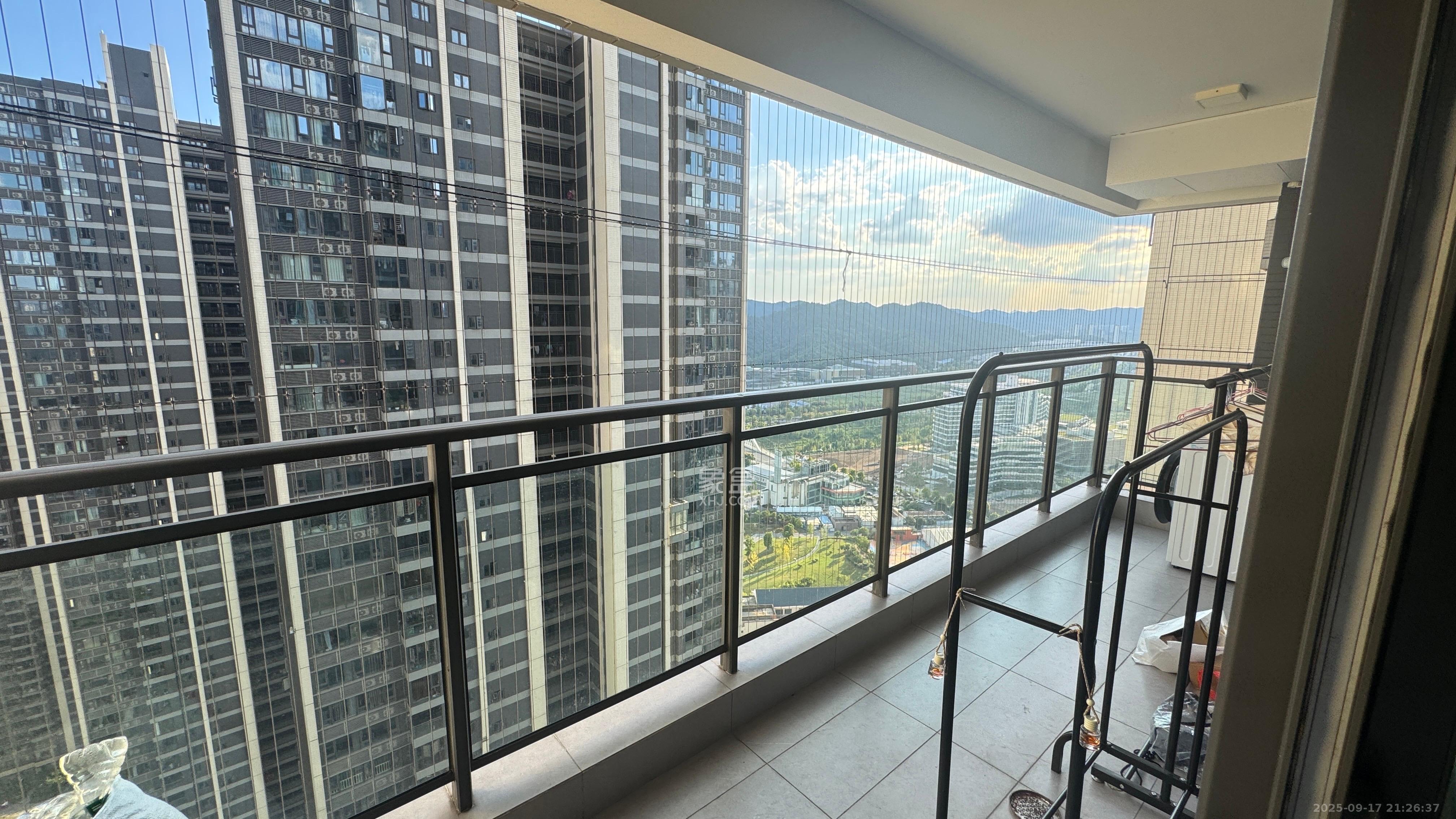 时代梅溪领峰  4室1厅1卫    3200.0元/月室内图