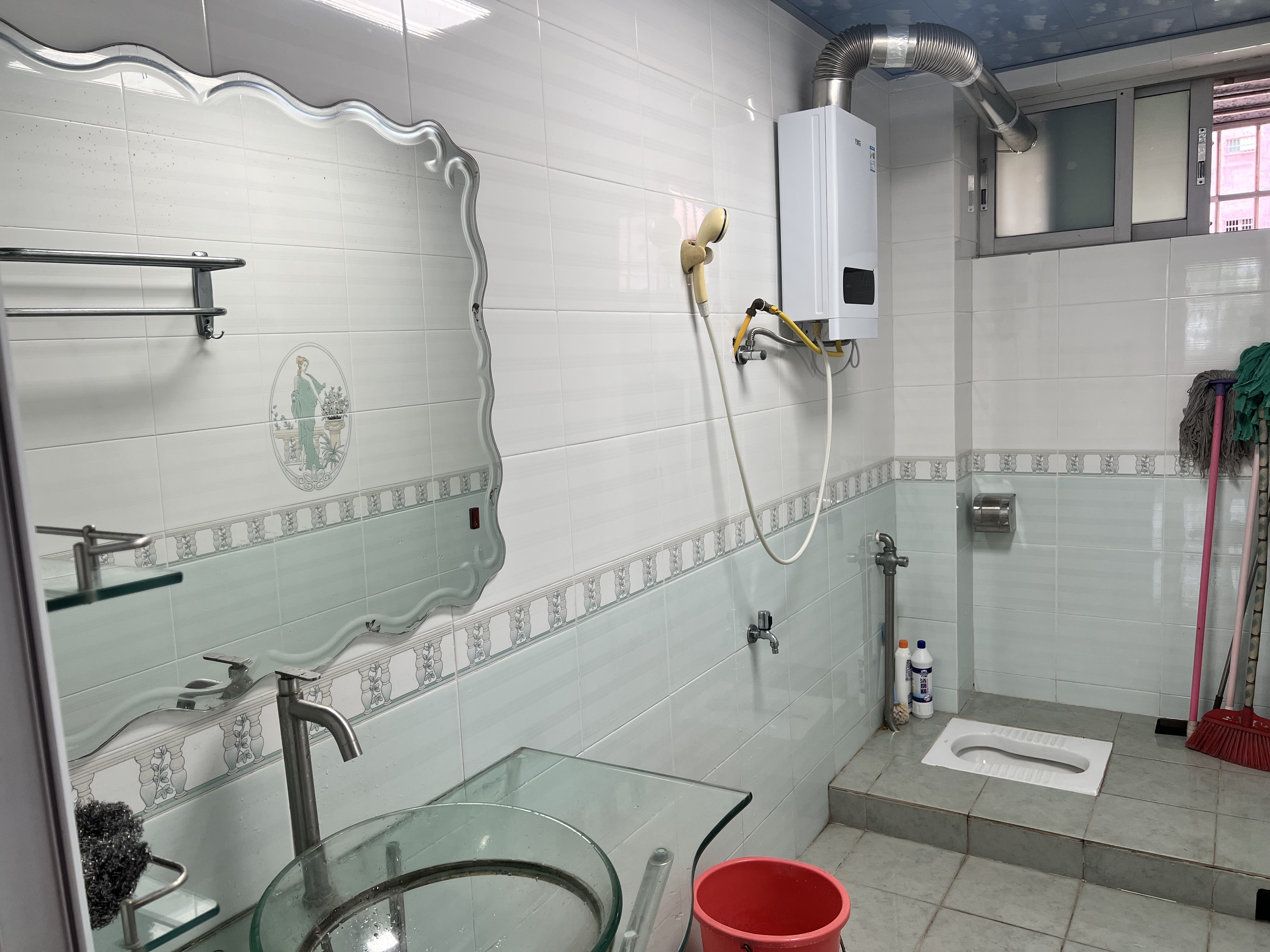 宇盛小区 3室2厅1卫 2100.0元/月 宇盛小区 3室2厅1卫 2100.0元/月室内图