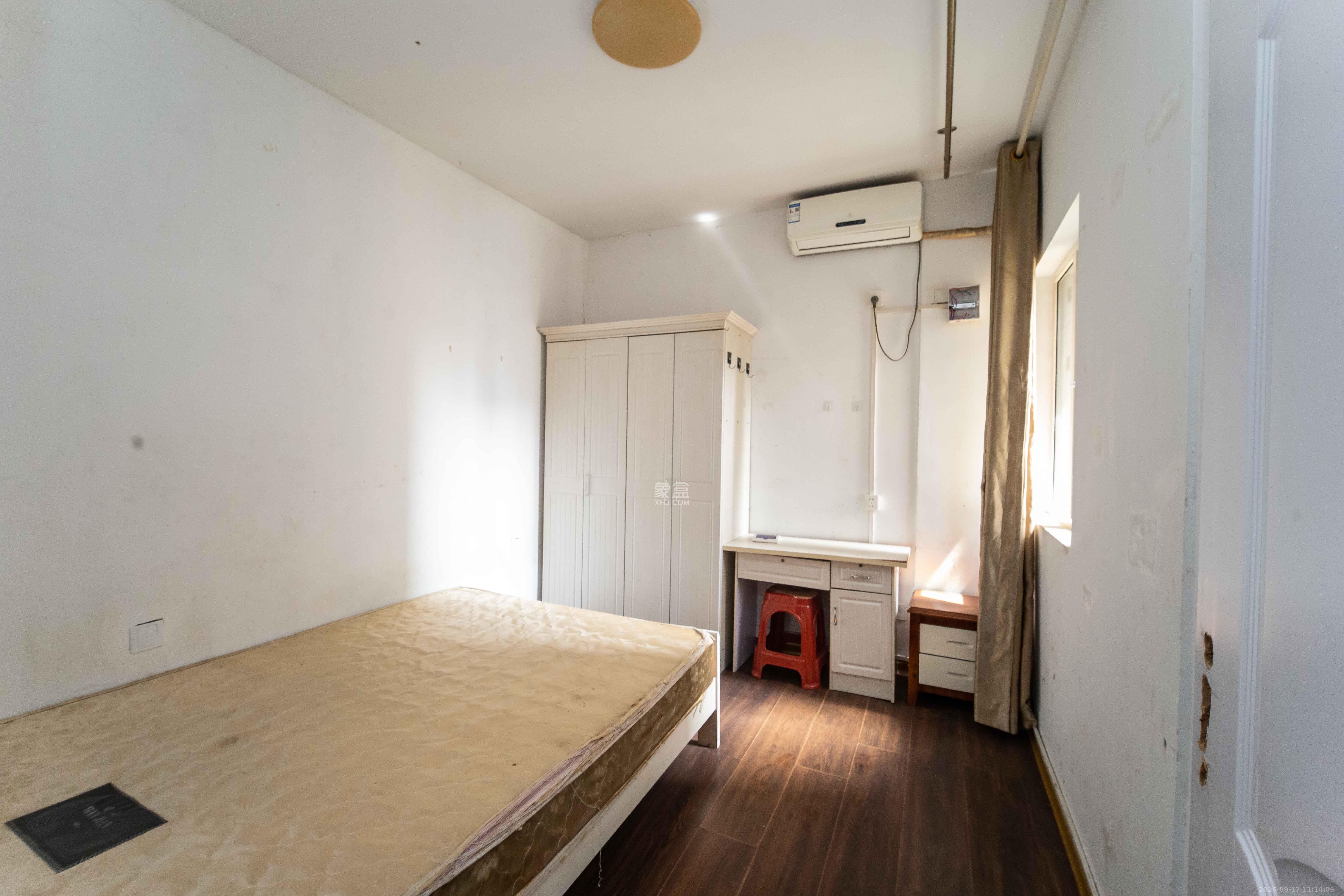 金地格林公馆 3室2厅1卫 2300.0元/月 金地格林公馆 3室2厅1卫 2300.0元/月室内图