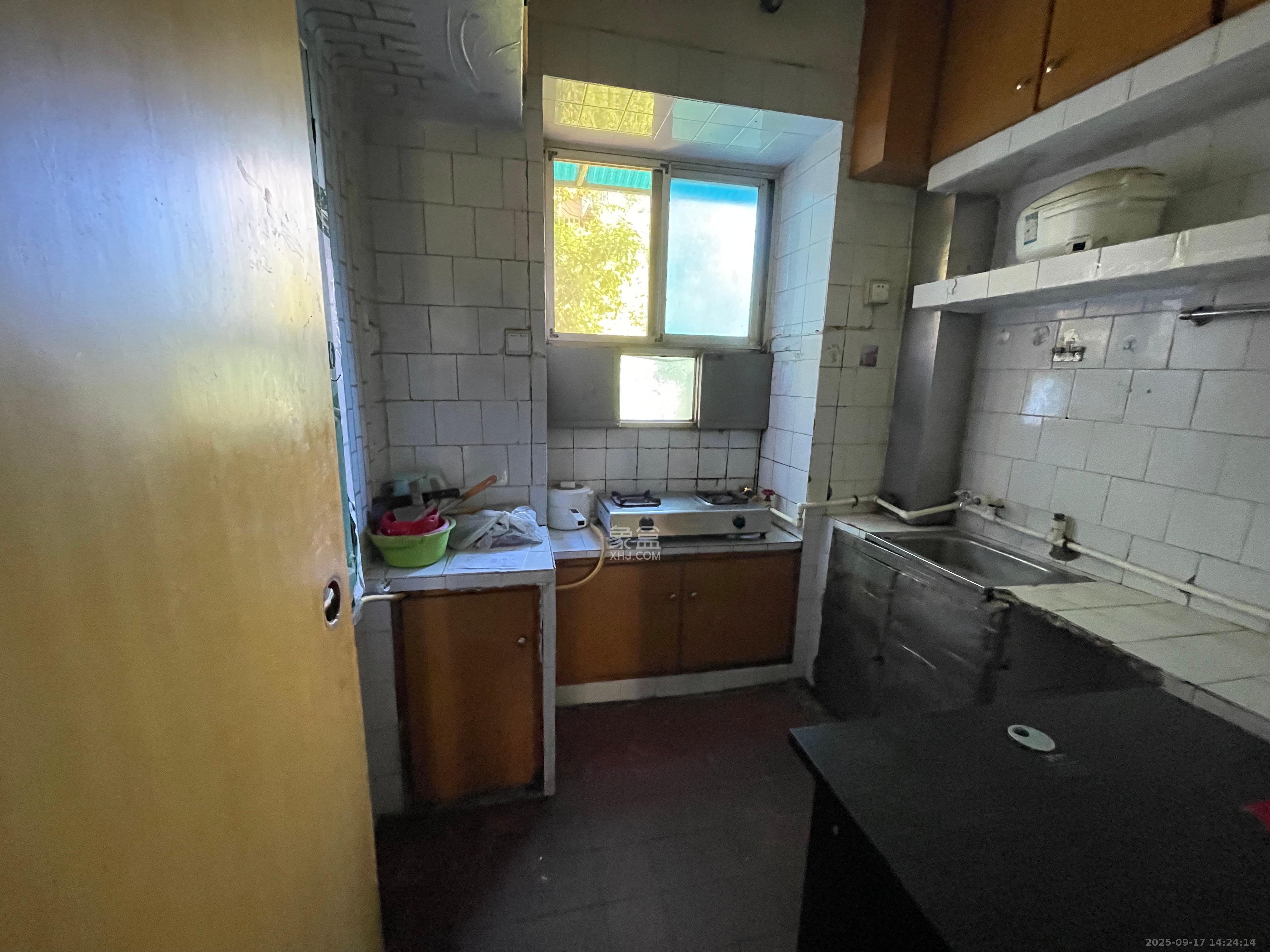 红旗区四片 2室1厅1卫 1400.0元/月 红旗区四片 2室1厅1卫 1400.0元/月室内图