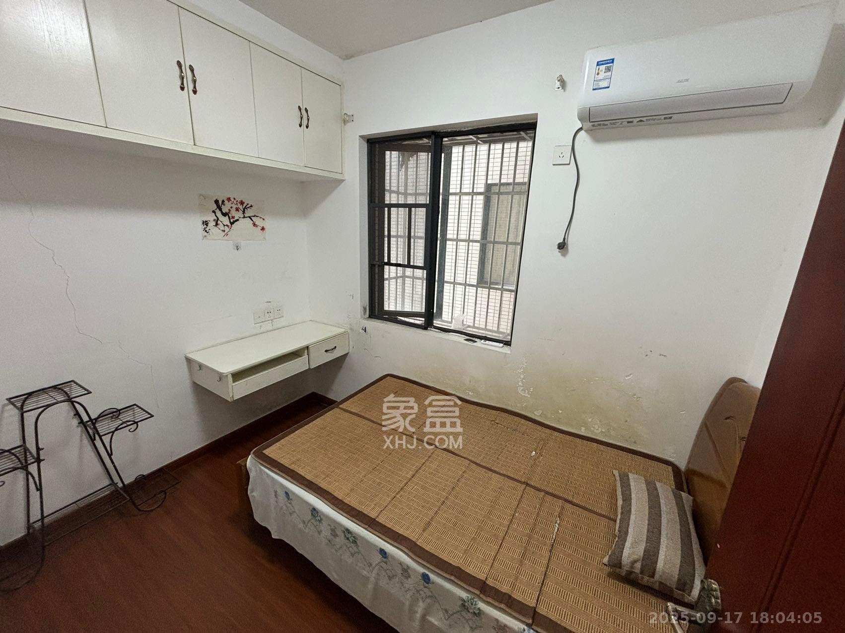 鸿基橄榄君庭 3室2厅1卫 2300.0元/月 鸿基橄榄君庭 3室2厅1卫 2300.0元/月室内图