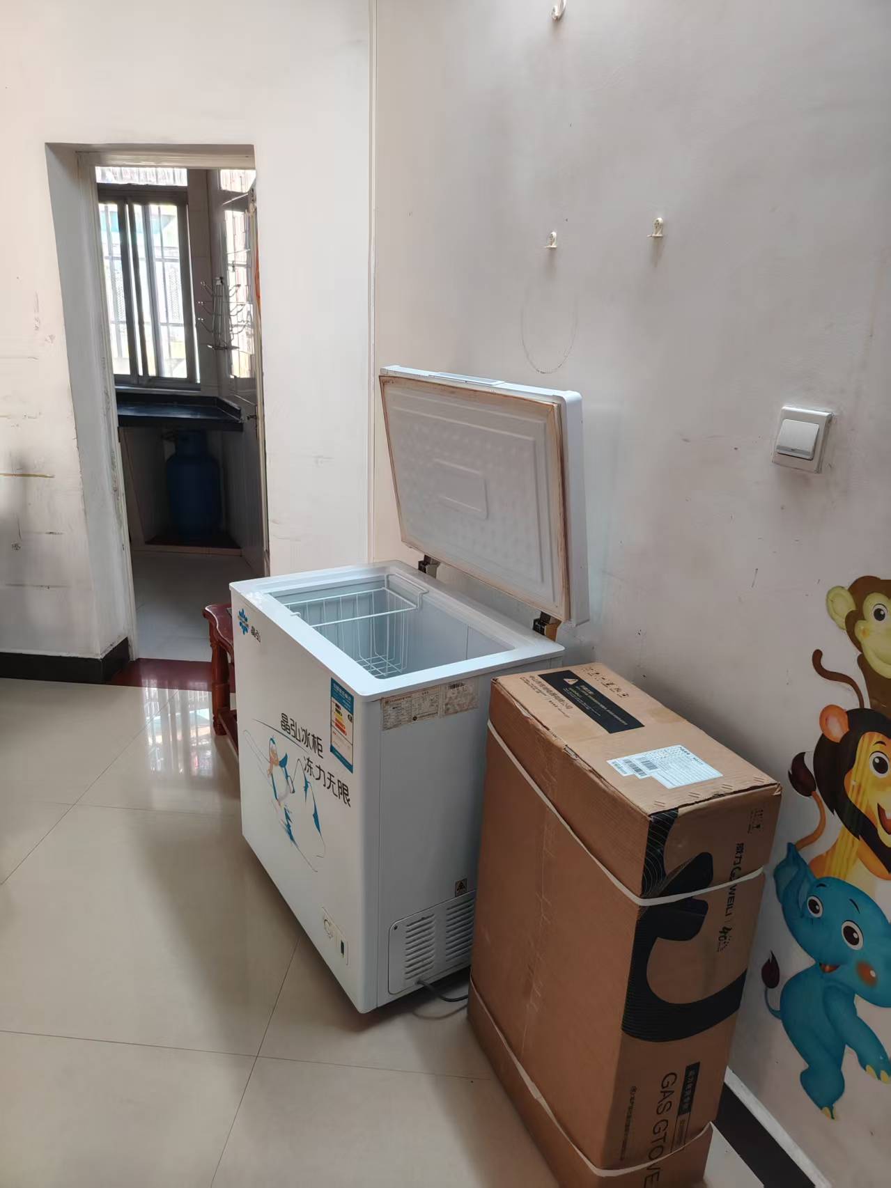 天福新村 3室2厅1卫 1700.0元/月 天福新村 3室2厅1卫 1700.0元/月室内图