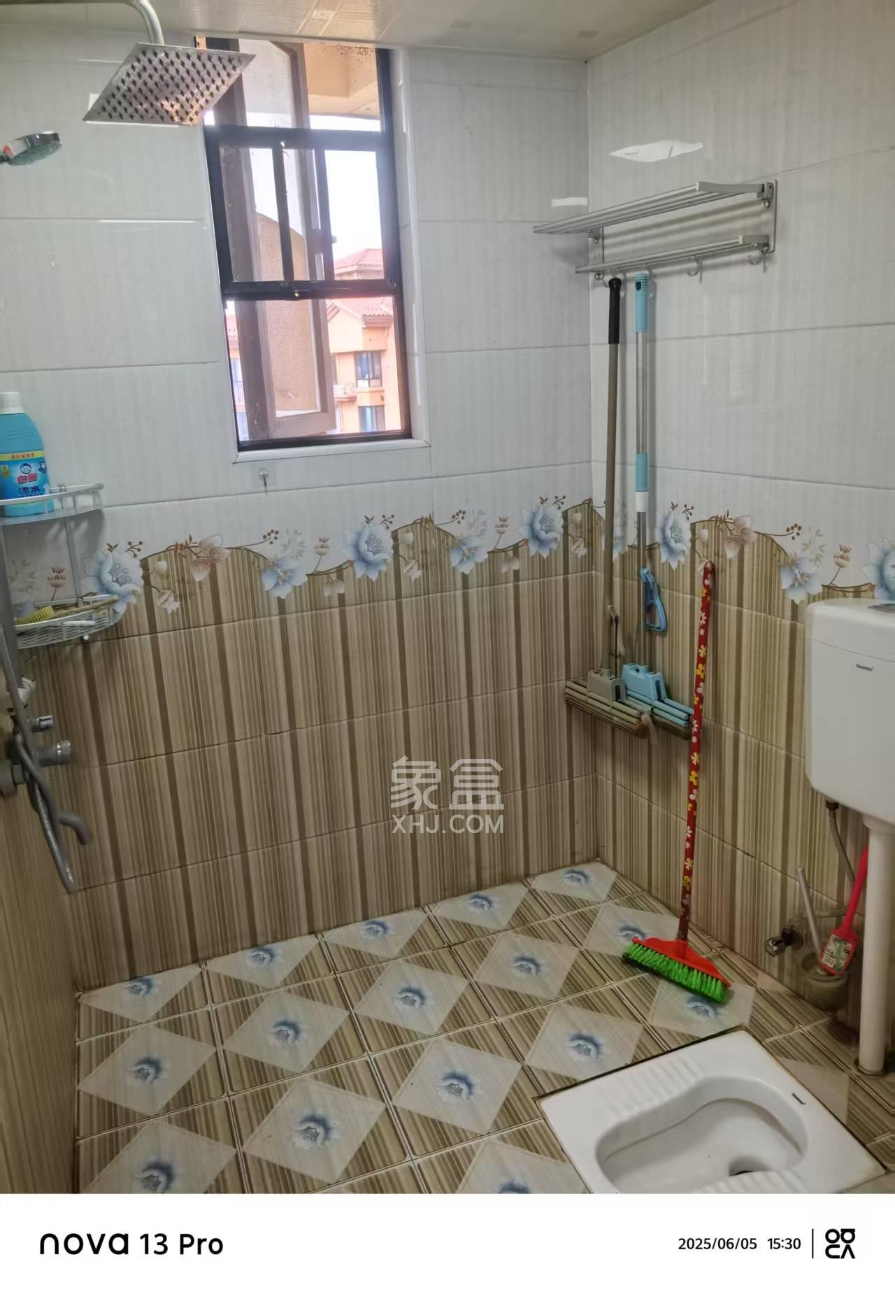 中信凯旋城(中信新城四期) 3室2厅1卫 1800.0元/月 中信凯旋城(中信新城四期) 3室2厅1卫 1800.0元/月室内图