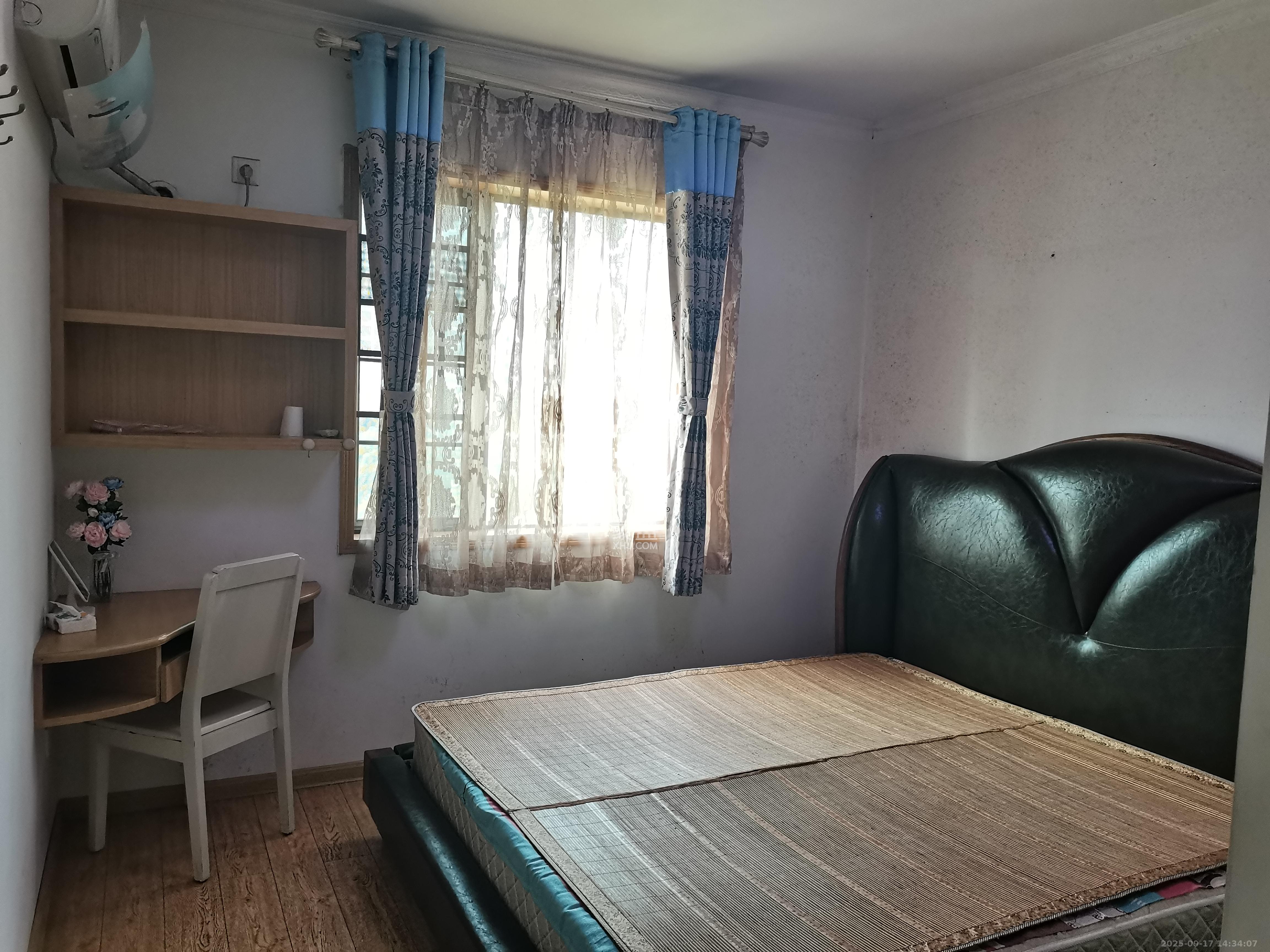 宏聚地中海 2室2厅1卫 1800.0元/月 宏聚地中海 2室2厅1卫 1800.0元/月室内图