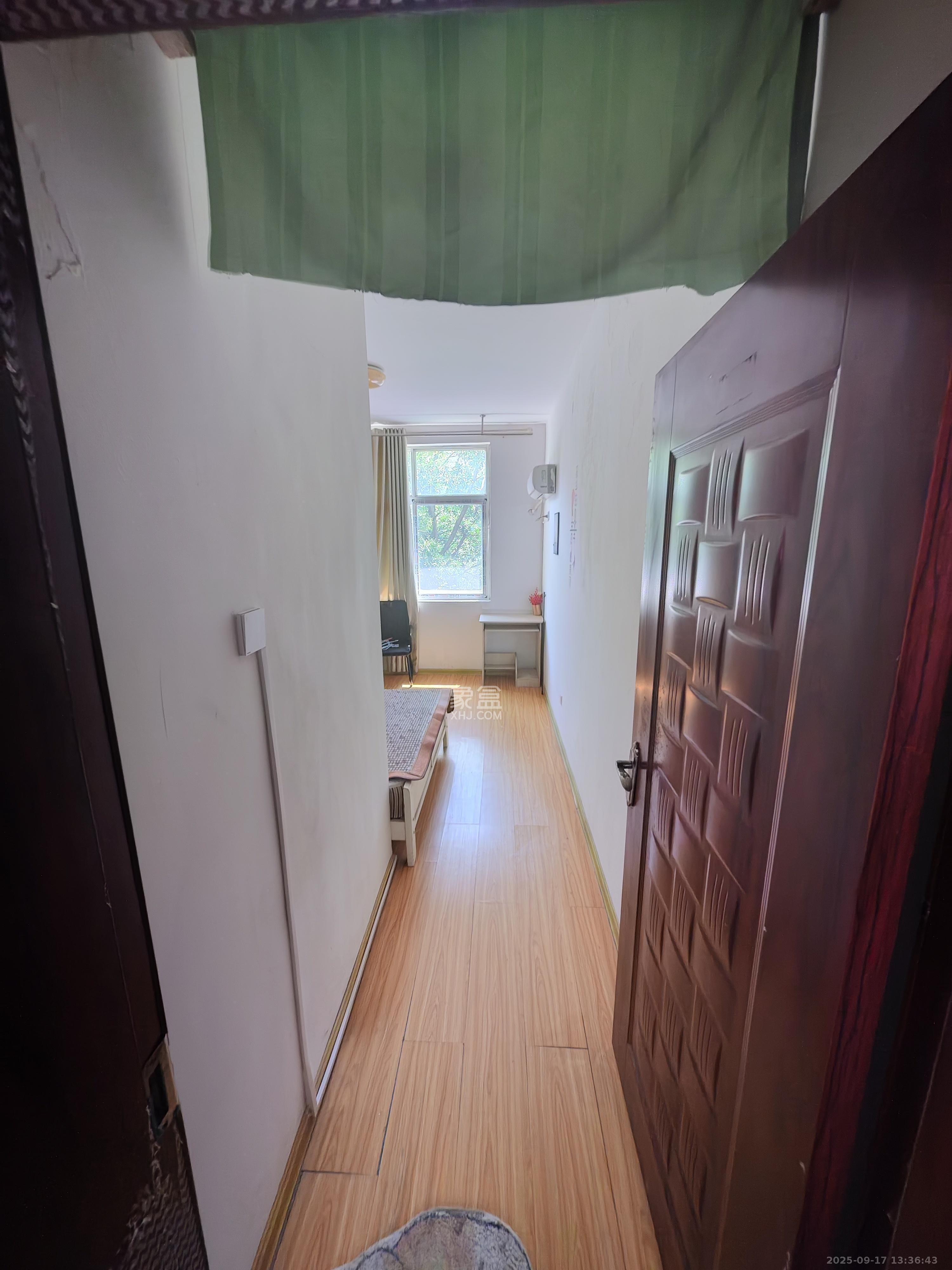 山水人家一二期  1室1厅1卫    800.0元/月室内图