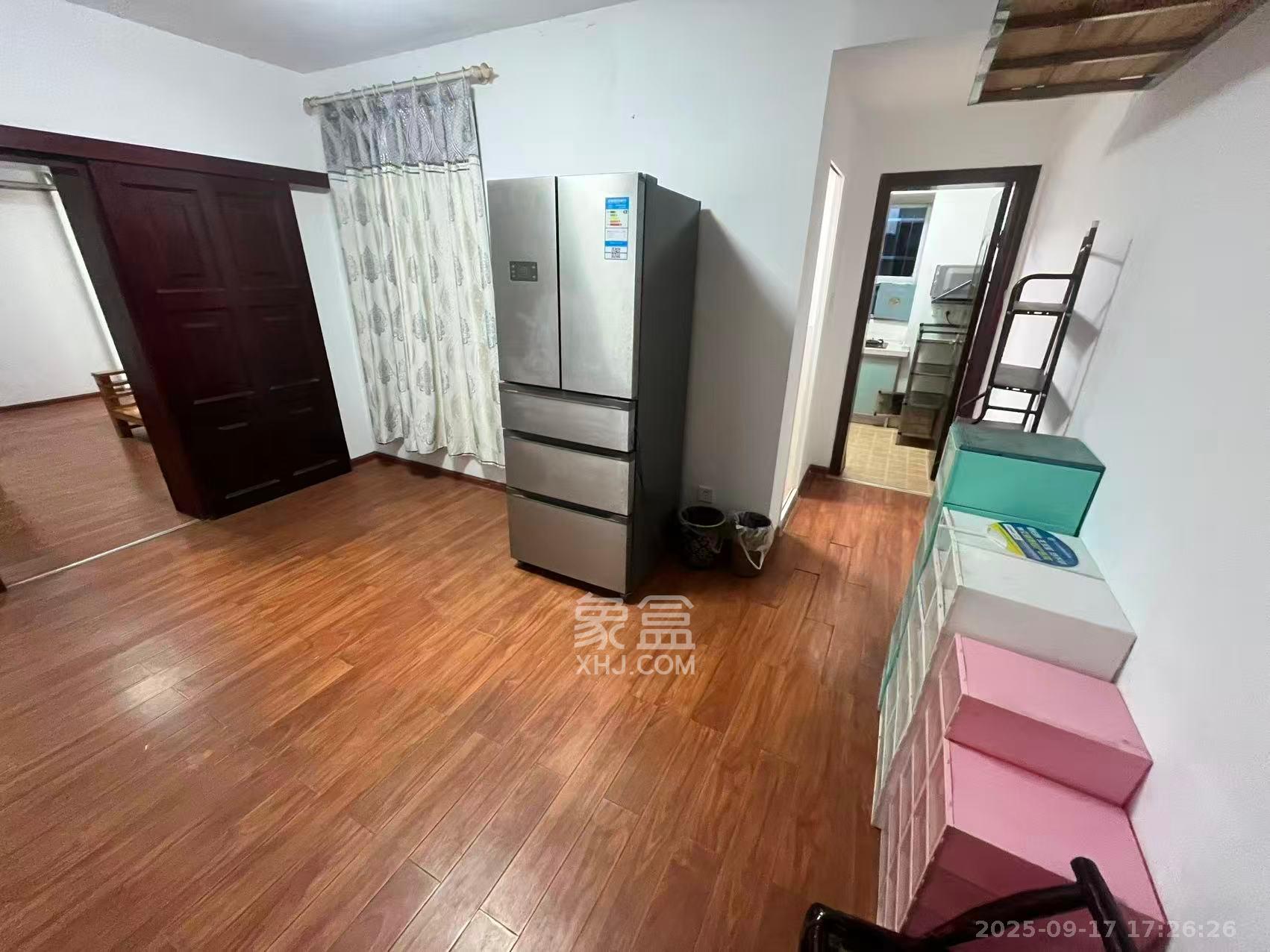 燕子窝菜园(燕子窝巷) 3室1厅1卫 1100.0元/月 燕子窝菜园(燕子窝巷) 3室1厅1卫 1100.0元/月室内图