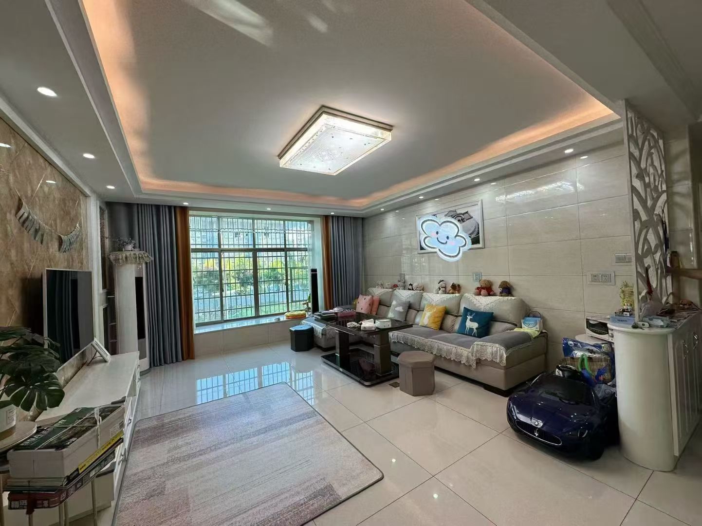 娄底市民政局 3室2厅2卫 65.8万 娄底市民政局 3室2厅2卫 65.8万客厅