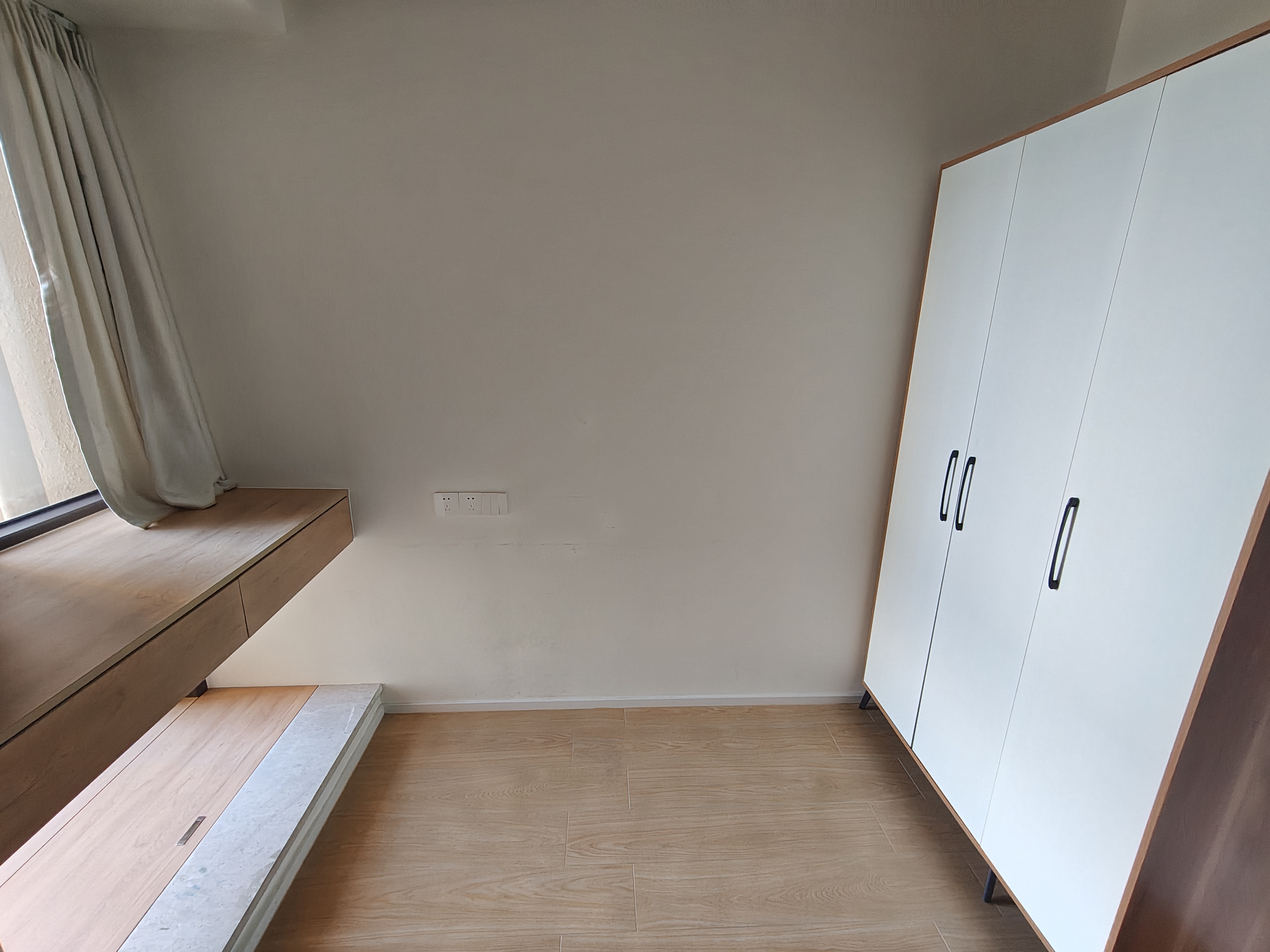 恩祥新城  2室1厅1卫    2500.0元/月 恩祥新城  2室1厅1卫    2500.0元/月室内图