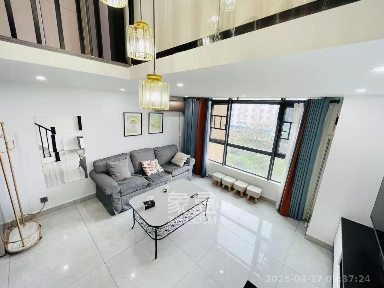 荣盛花语书苑  2室1厅1卫    2300.0元/月室内图