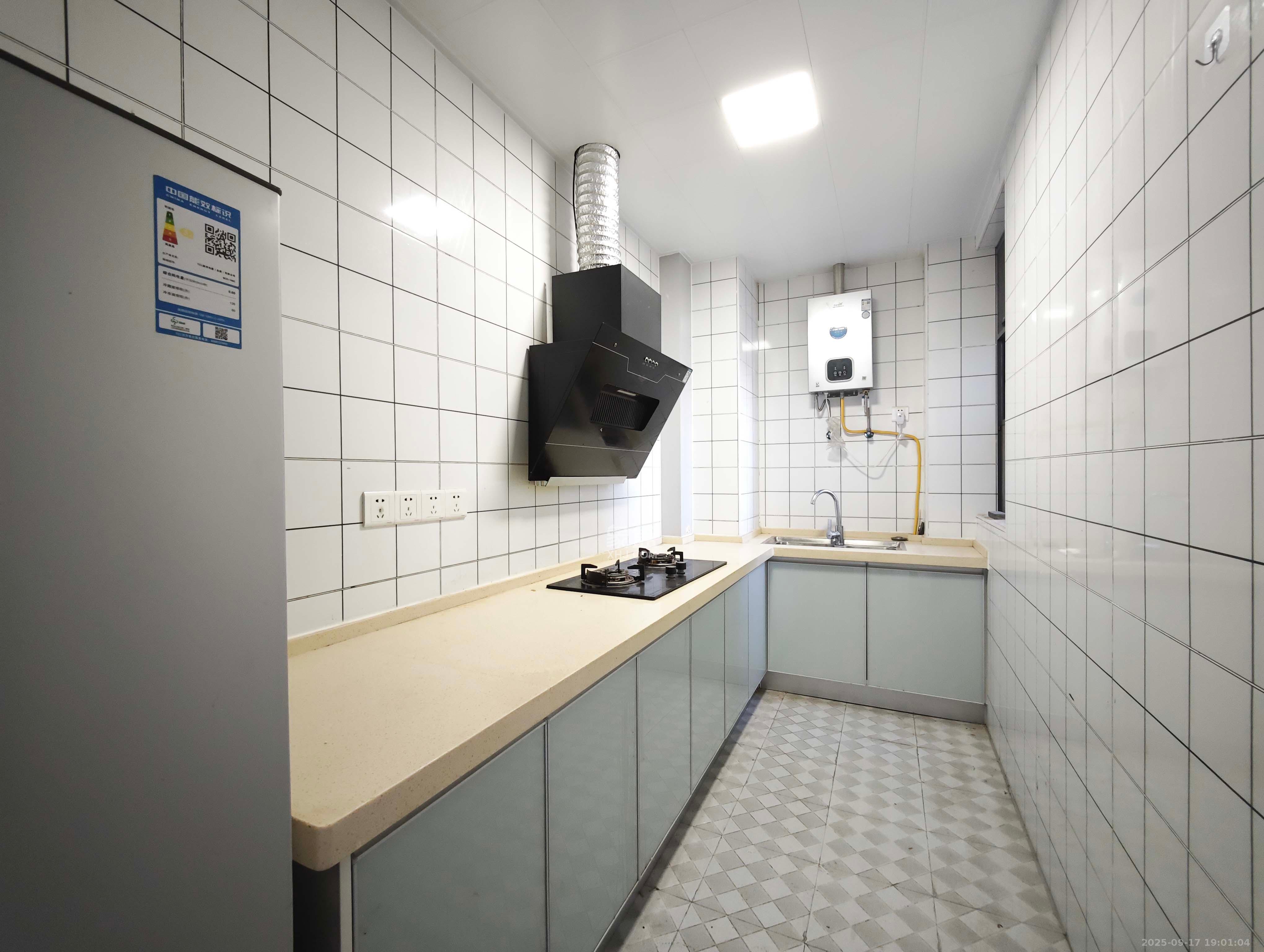 星发东宸花园 3室2厅1卫 68.0万 星发东宸花园 3室2厅1卫 68.0万其他