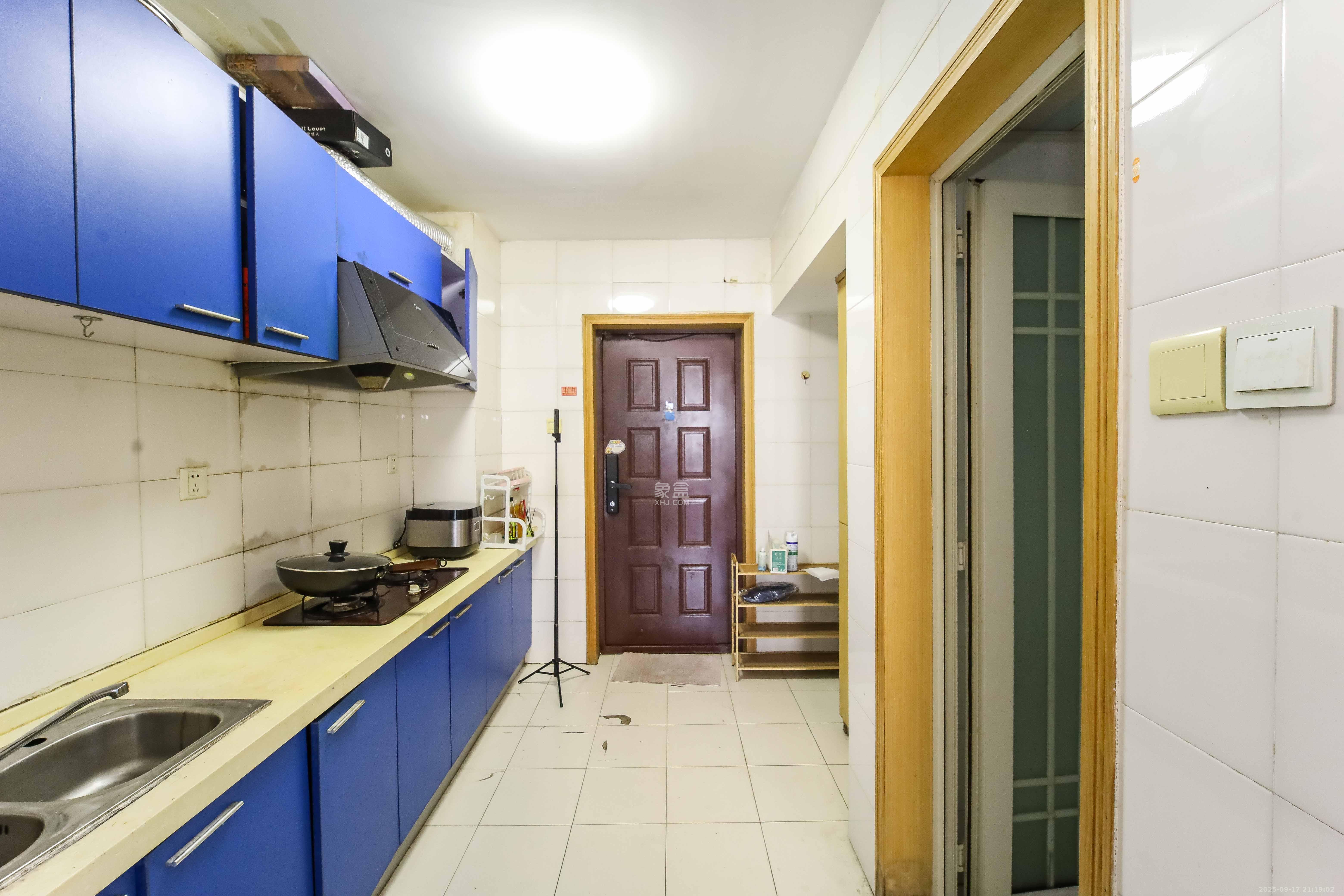 上河国际F座 1室1厅1卫 26.8万 上河国际F座 1室1厅1卫 26.8万厨房