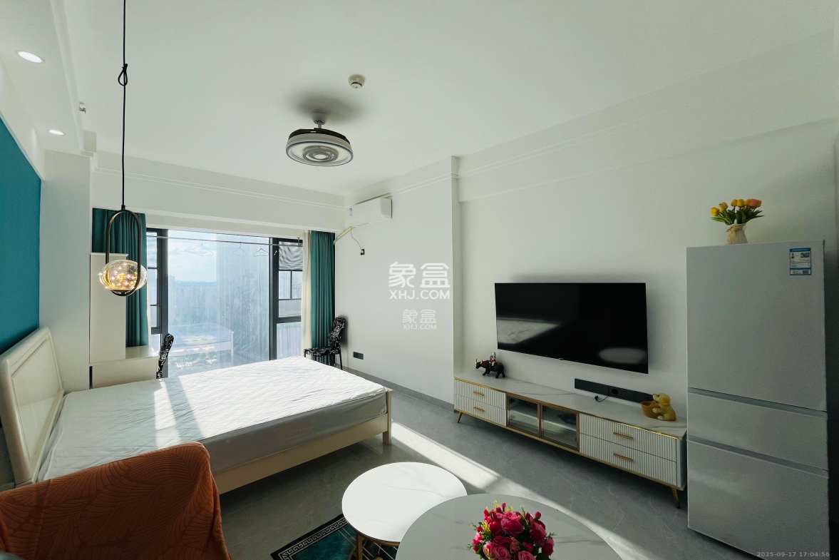 万润时光里 1室1厅1卫 1700.00元/月 万润时光里 1室1厅1卫 1700.00元/月室内图