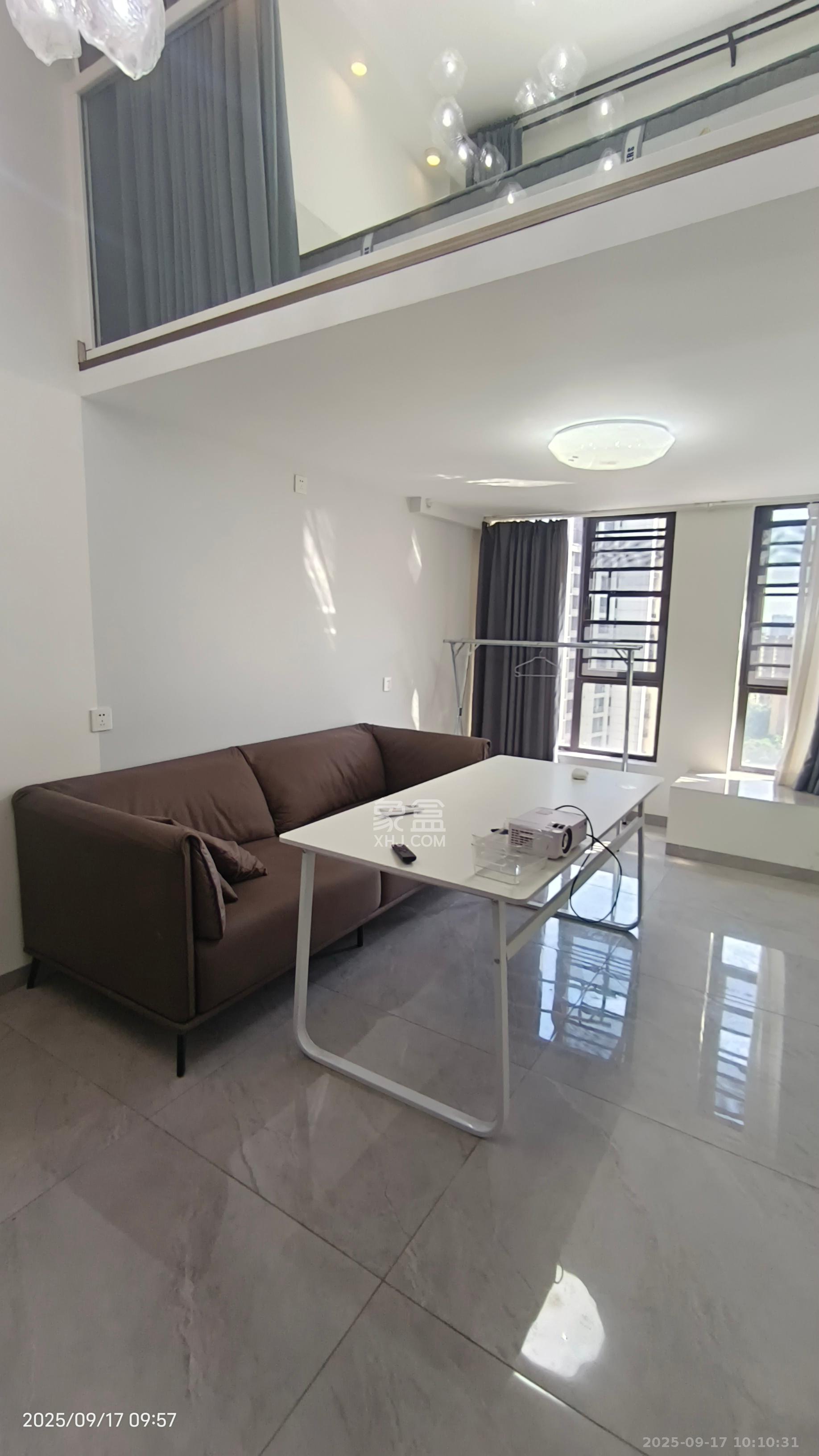 润和国际广场 2室1厅1卫 2400.0元/月 润和国际广场 2室1厅1卫 2400.0元/月室内图