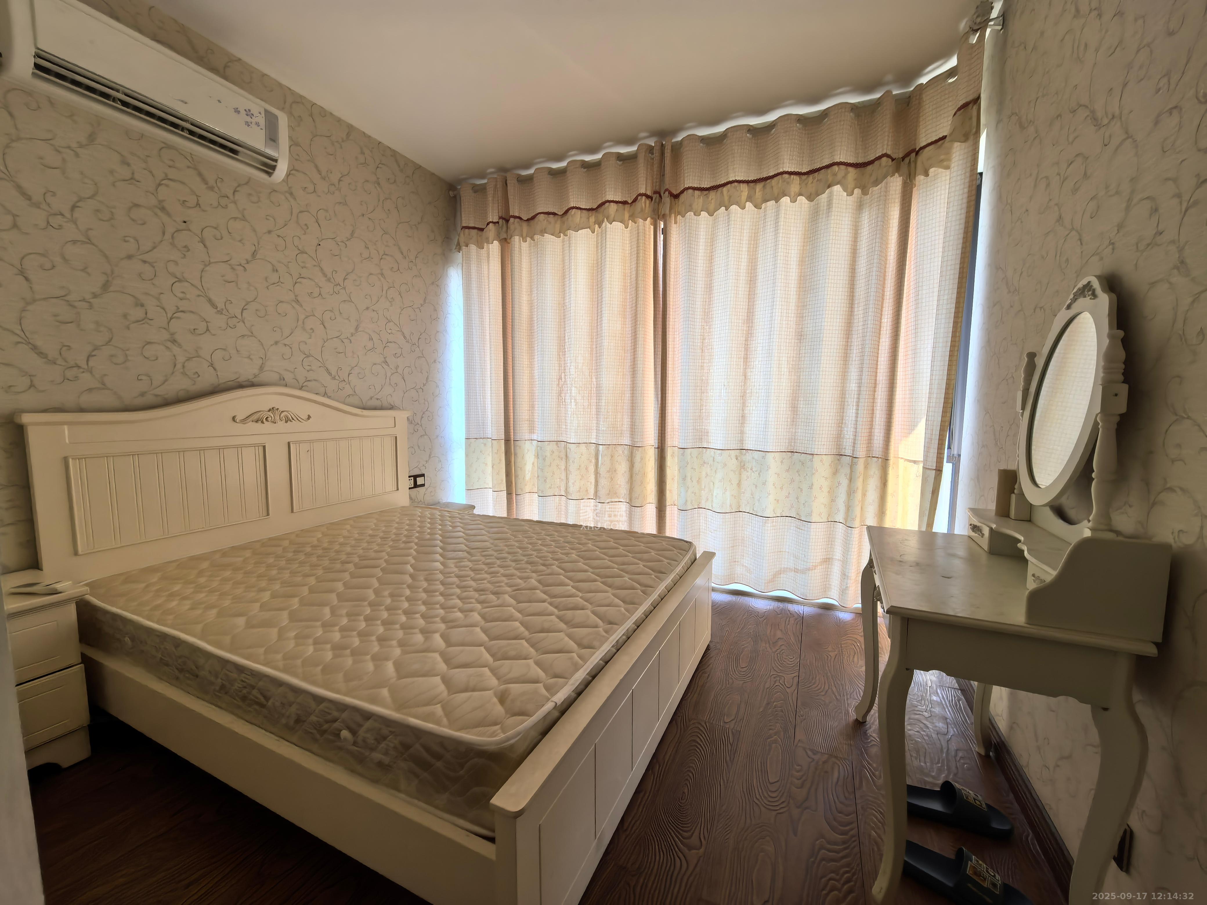 海洋半岛(月珑湾) 3室2厅1卫 2600.0元/月 海洋半岛(月珑湾) 3室2厅1卫 2600.0元/月室内图