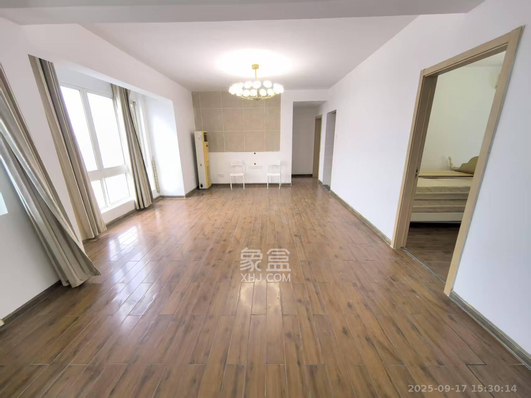 银港水晶城 3室2厅2卫 2500.0元/月 银港水晶城 3室2厅2卫 2500.0元/月室内图