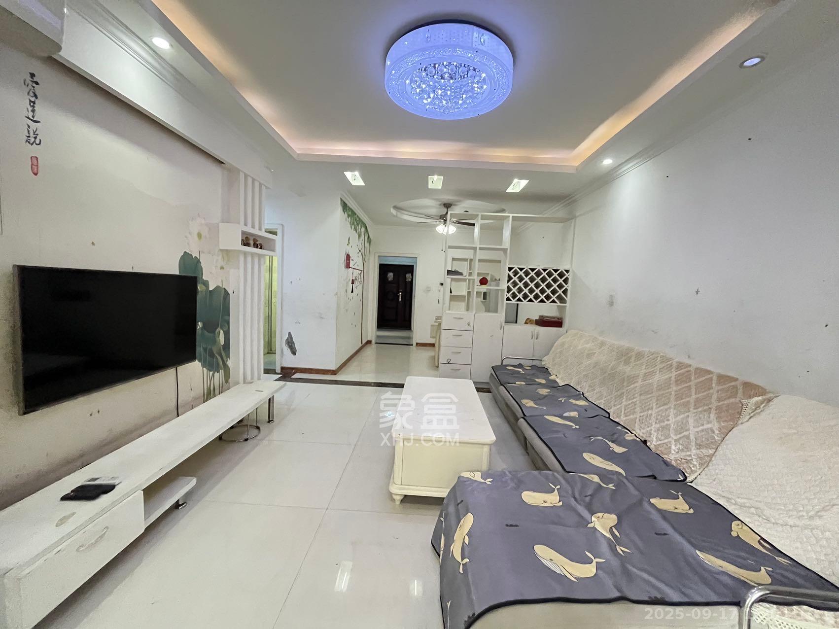 中南红领邦(红星嘉和苑) 3室1厅1卫 1800.0元/月 中南红领邦(红星嘉和苑) 3室1厅1卫 1800.0元/月室内图