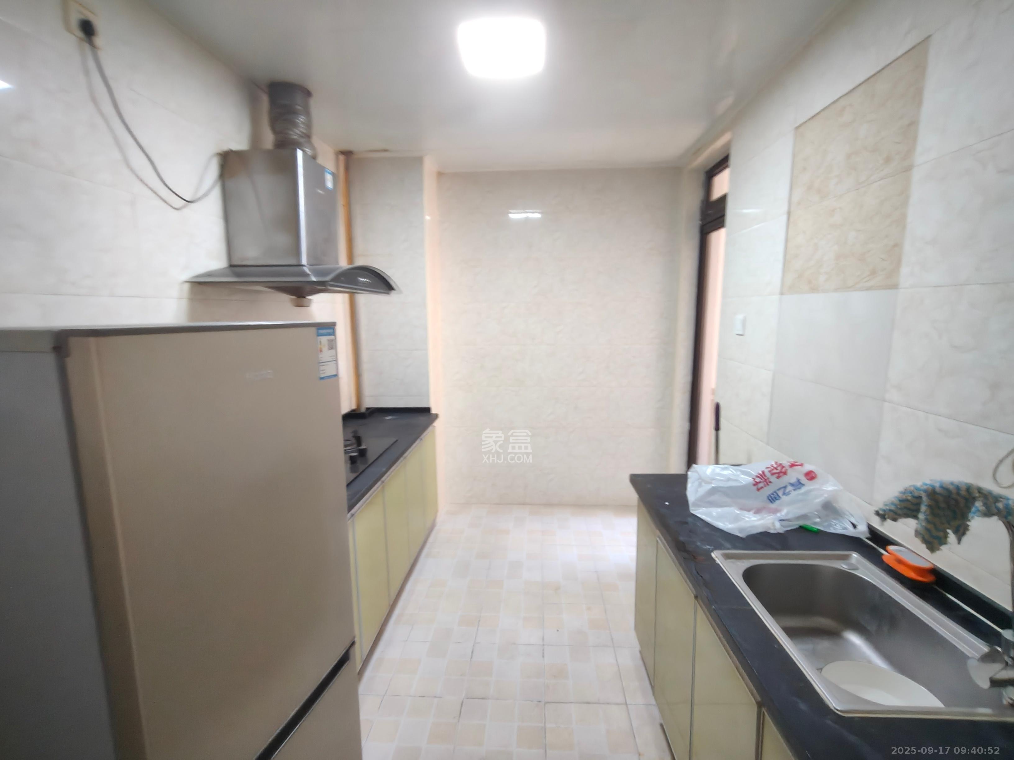 梅溪鑫苑名家  3室1厅1卫    1900.0元/月室内图