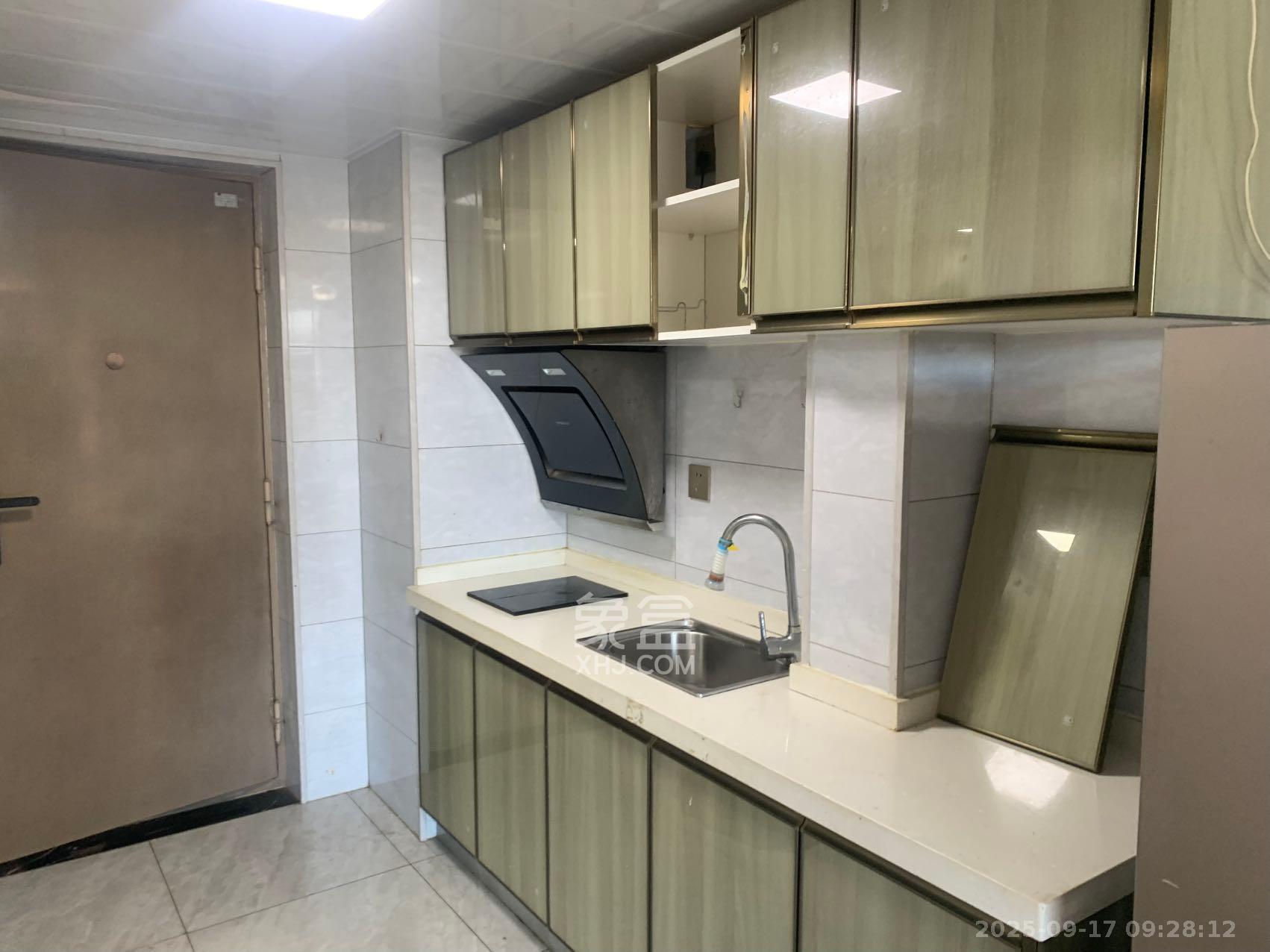 荣盛花语书苑  2室1厅1卫    2400.0元/月室内图