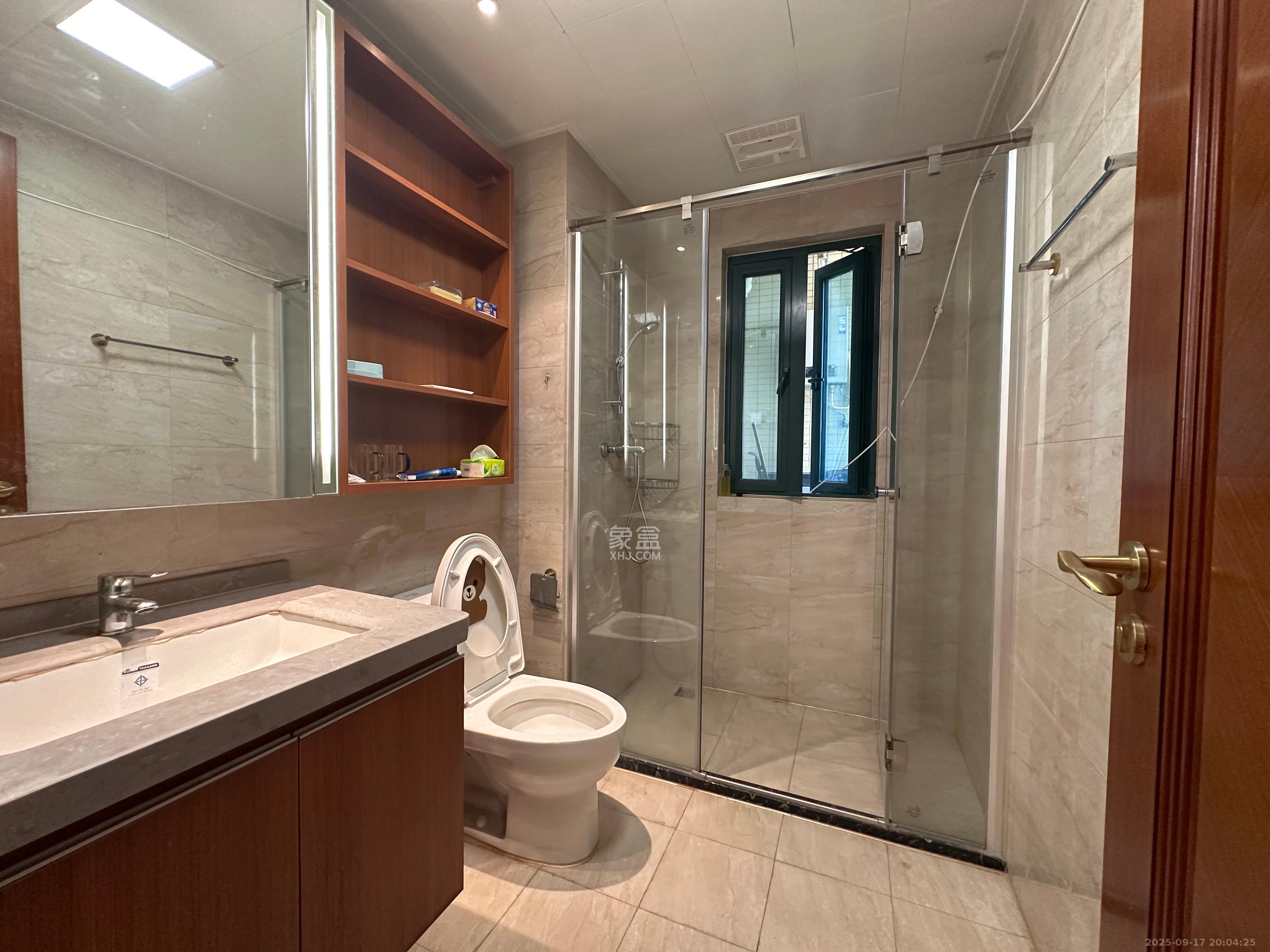 恒大雅苑 3室2厅2卫 3000.0元/月 恒大雅苑 3室2厅2卫 3000.0元/月室内图