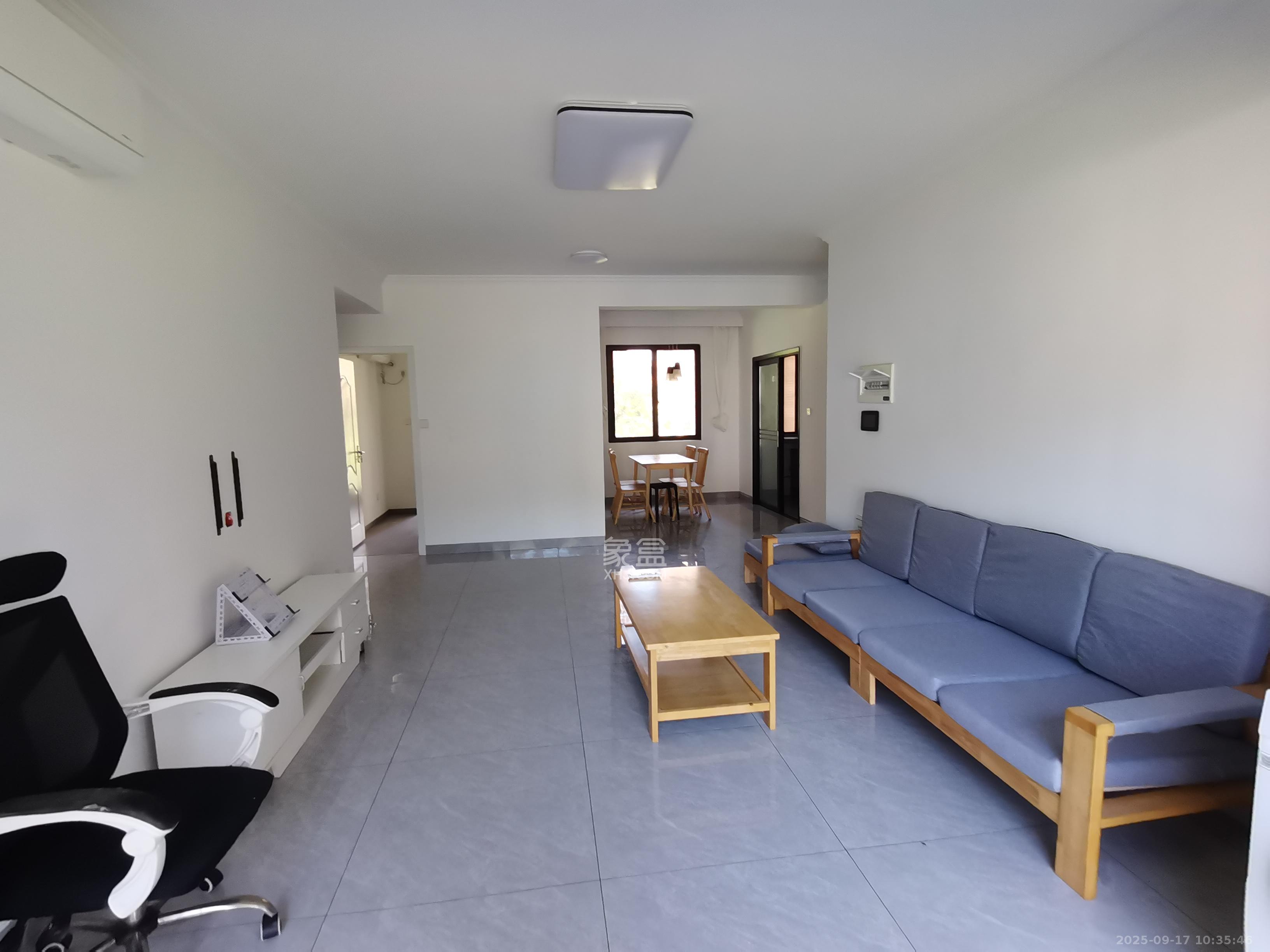 盛景谷山里 3室2厅2卫 2500.0元/月 盛景谷山里 3室2厅2卫 2500.0元/月室内图