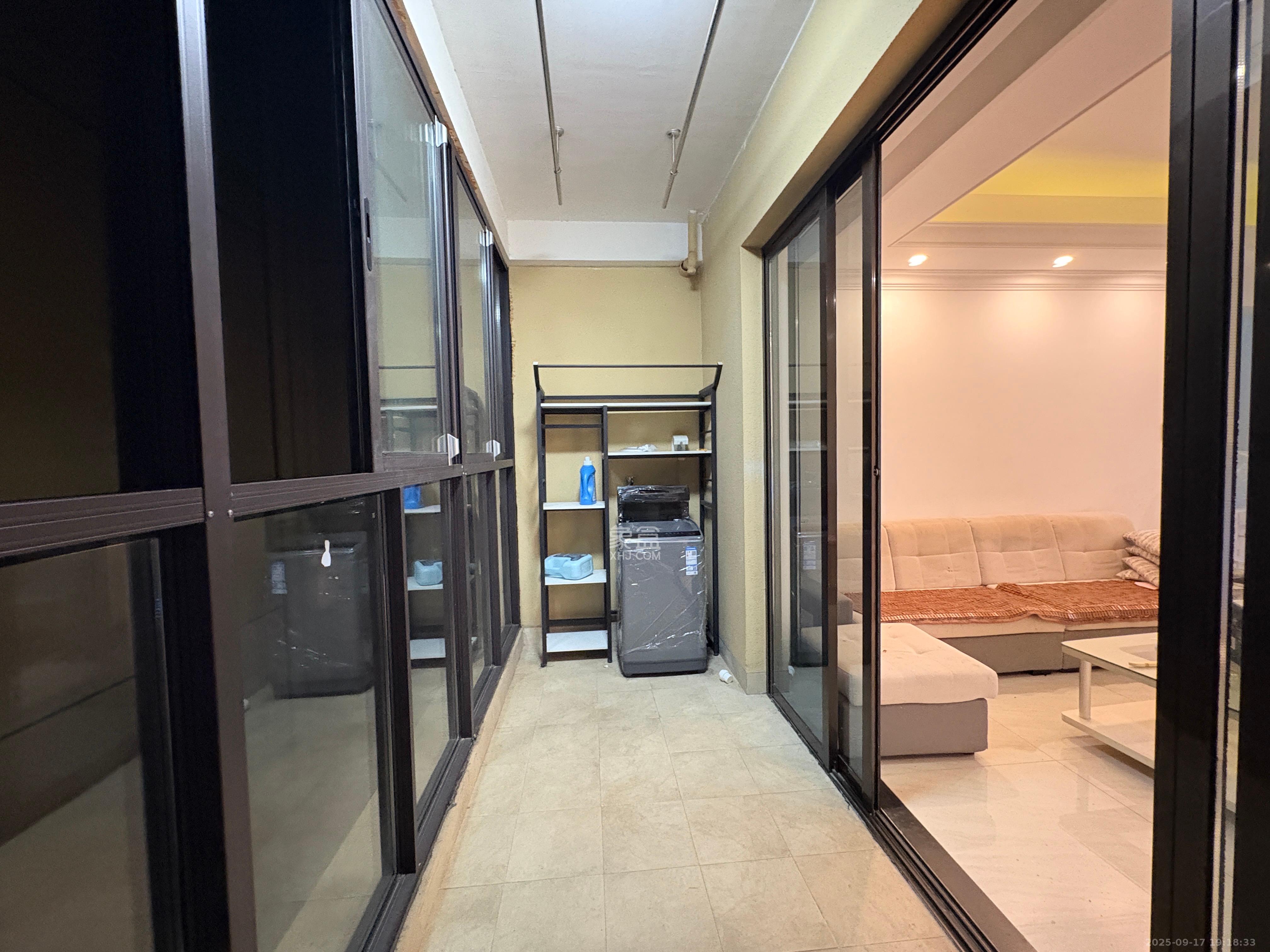 江山帝景哈佛  1室0厅0卫    2600.0元/月室内图