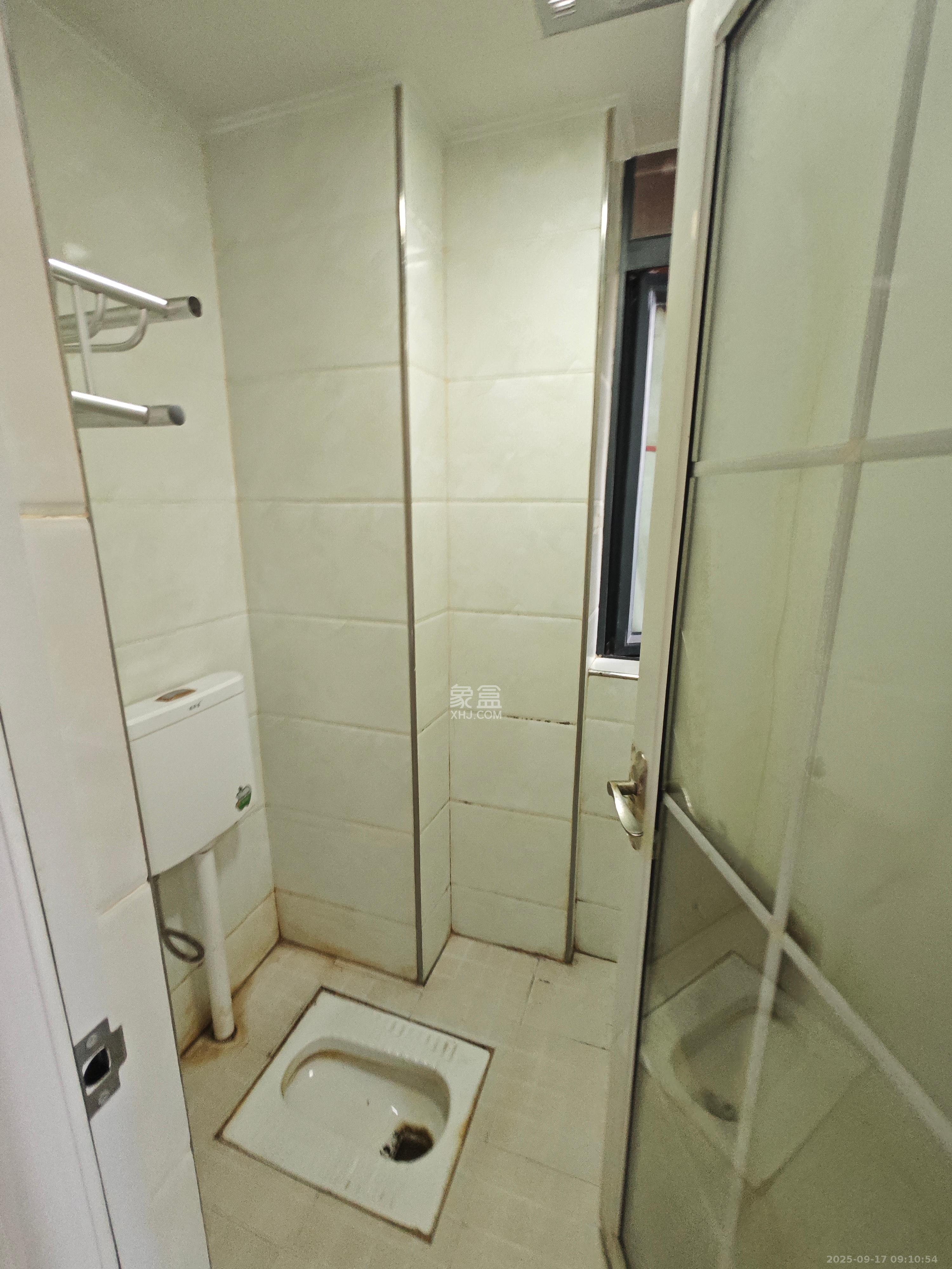 新盛珑璟台 1室1厅1卫 1600.0元/月 新盛珑璟台 1室1厅1卫 1600.0元/月室内图