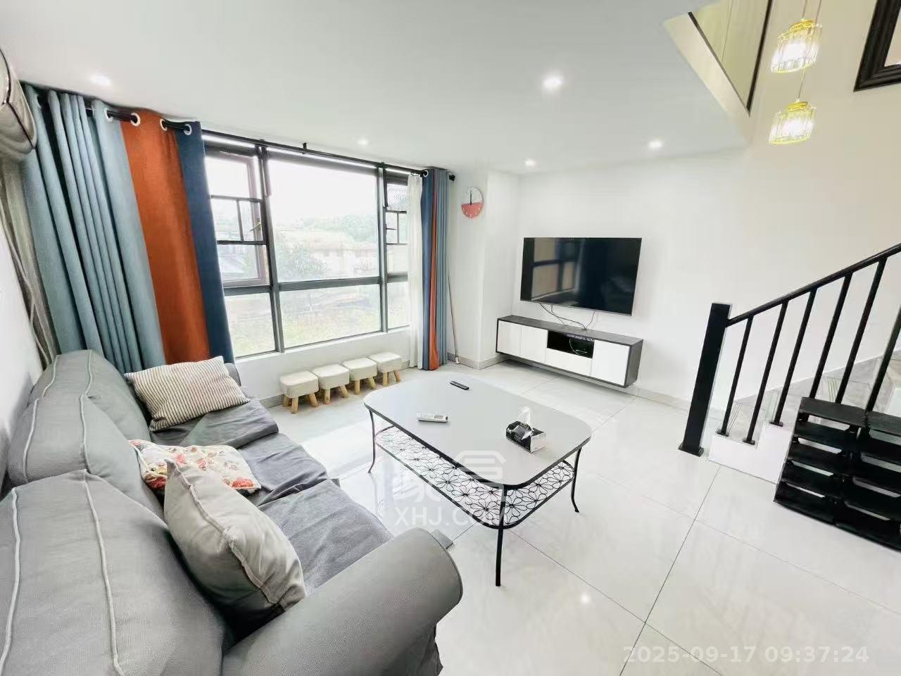 荣盛花语书苑  2室1厅1卫    2300.0元/月室内图